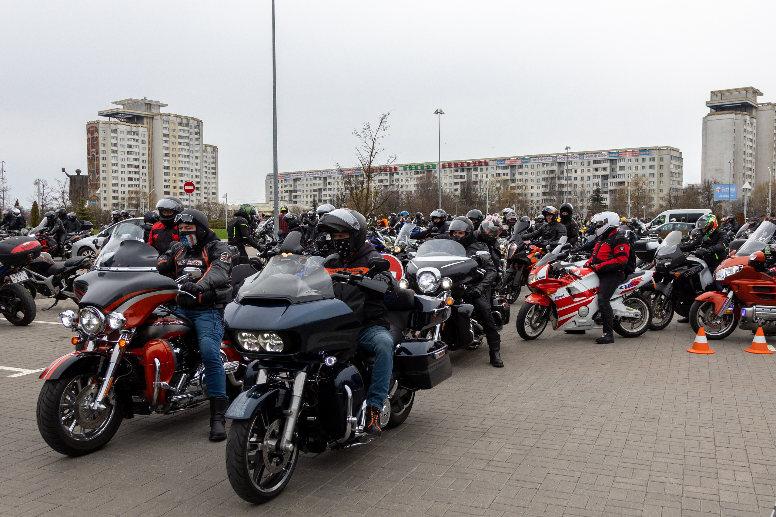 Открытие мотосезона 2023. Профессиональный интерьерный и репортажный фотограф Минск и РБ. Максим Орлов