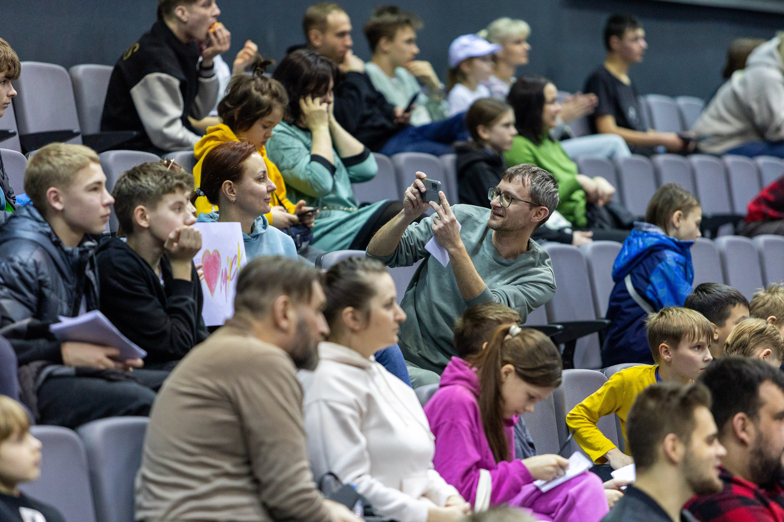 Баскетбол. Минск — MBA. 09.03.2024. Профессиональный интерьерный и репортажный фотограф Минск и РБ. Максим Орлов