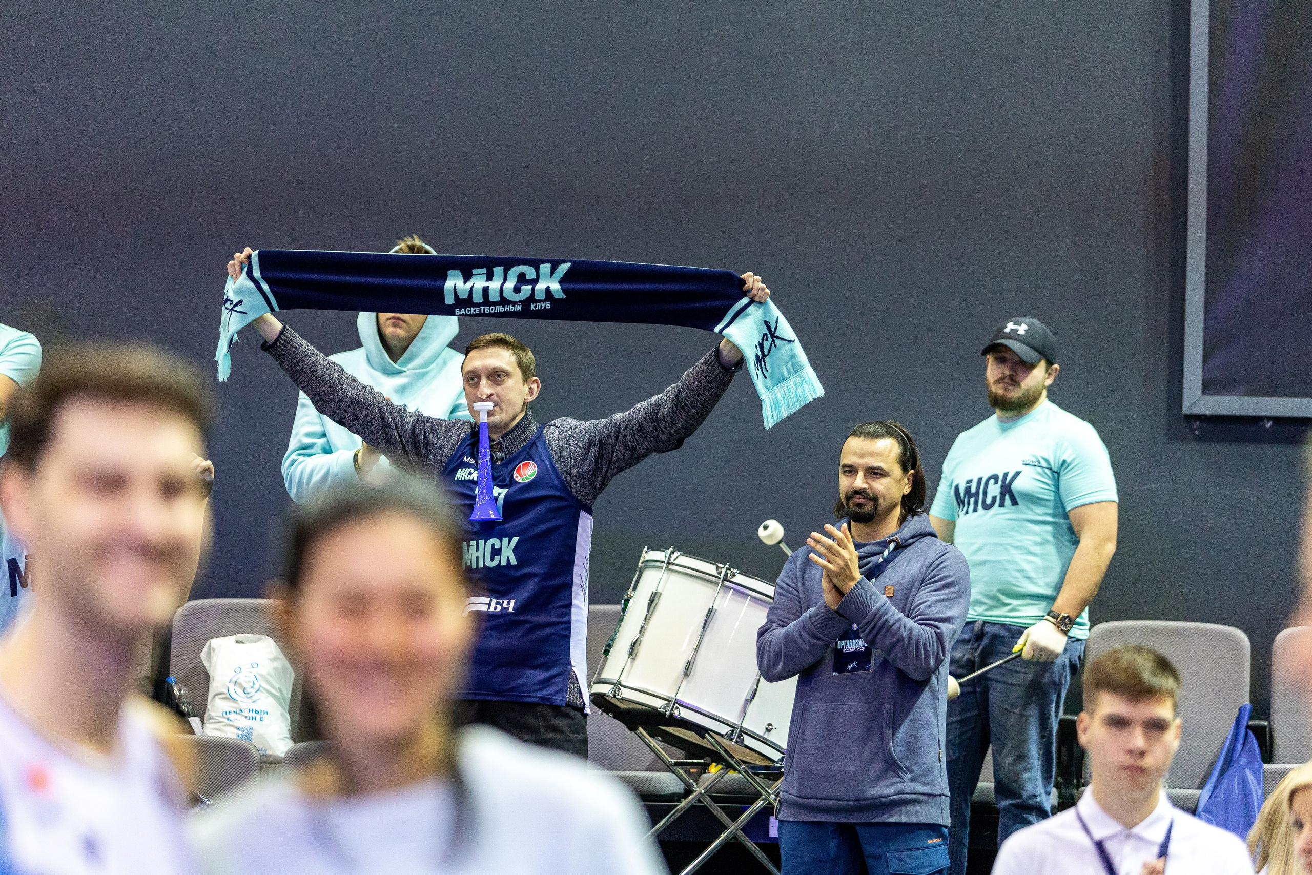 Баскетбол. Лучшие кадры. Минск — Енисей. 11.12.2023. Профессиональный интерьерный и репортажный фотограф Минск и РБ. Максим Орлов