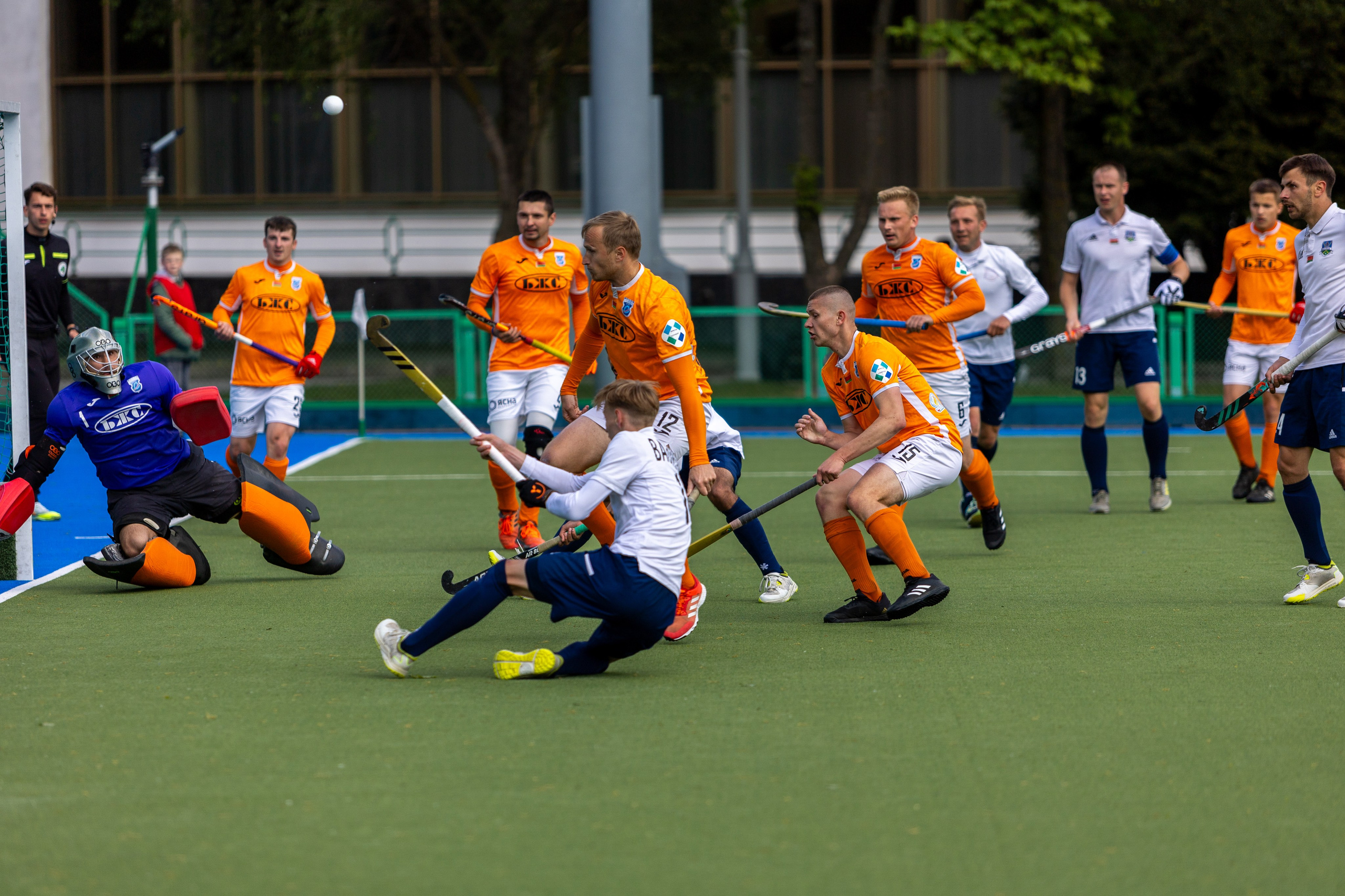 Хоккей на траве. ХК Минск — СК Строитель 11.05.2024. Профессиональный интерьерный и репортажный фотограф Минск и РБ. Максим Орлов