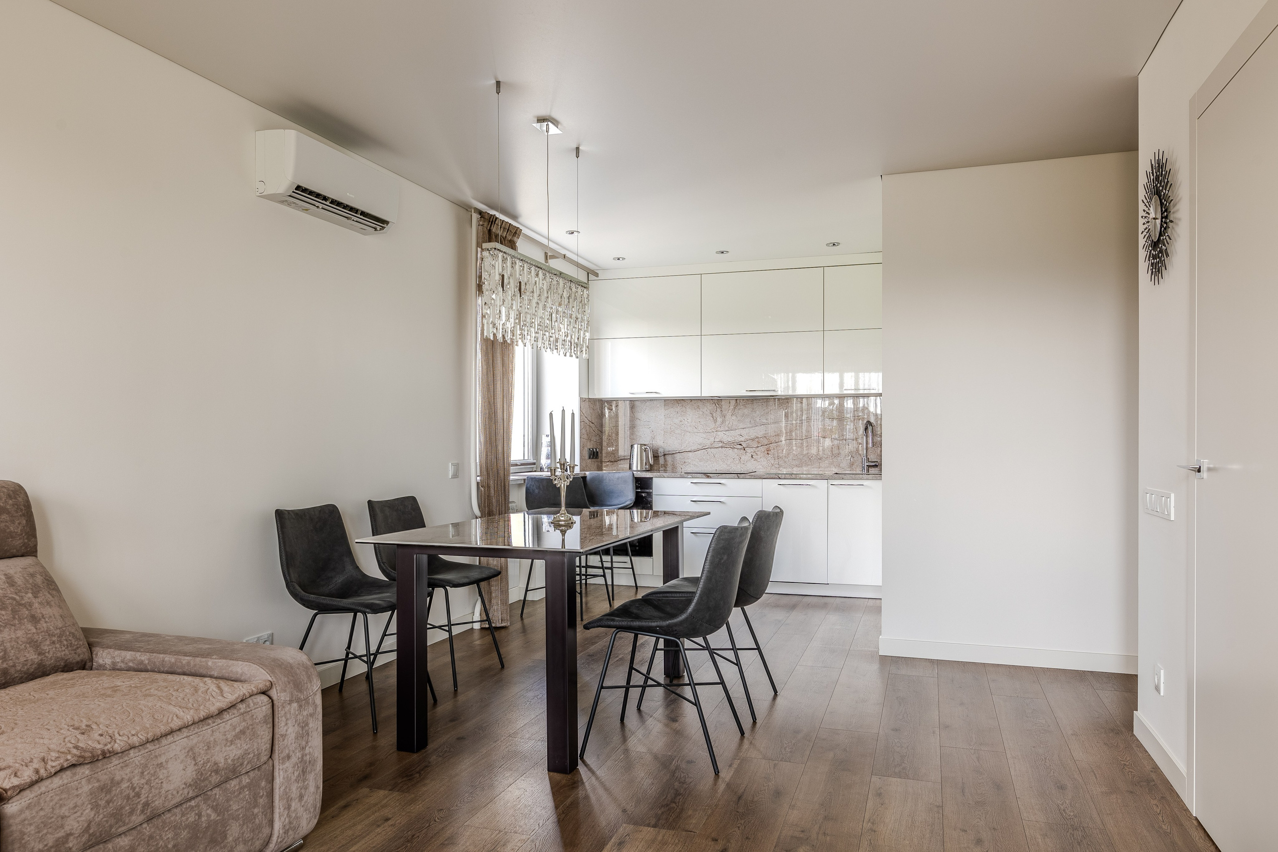 Пулихова 16. Для продажи. Профессиональный интерьерный и репортажный фотограф Минск и РБ. Максим Орлов