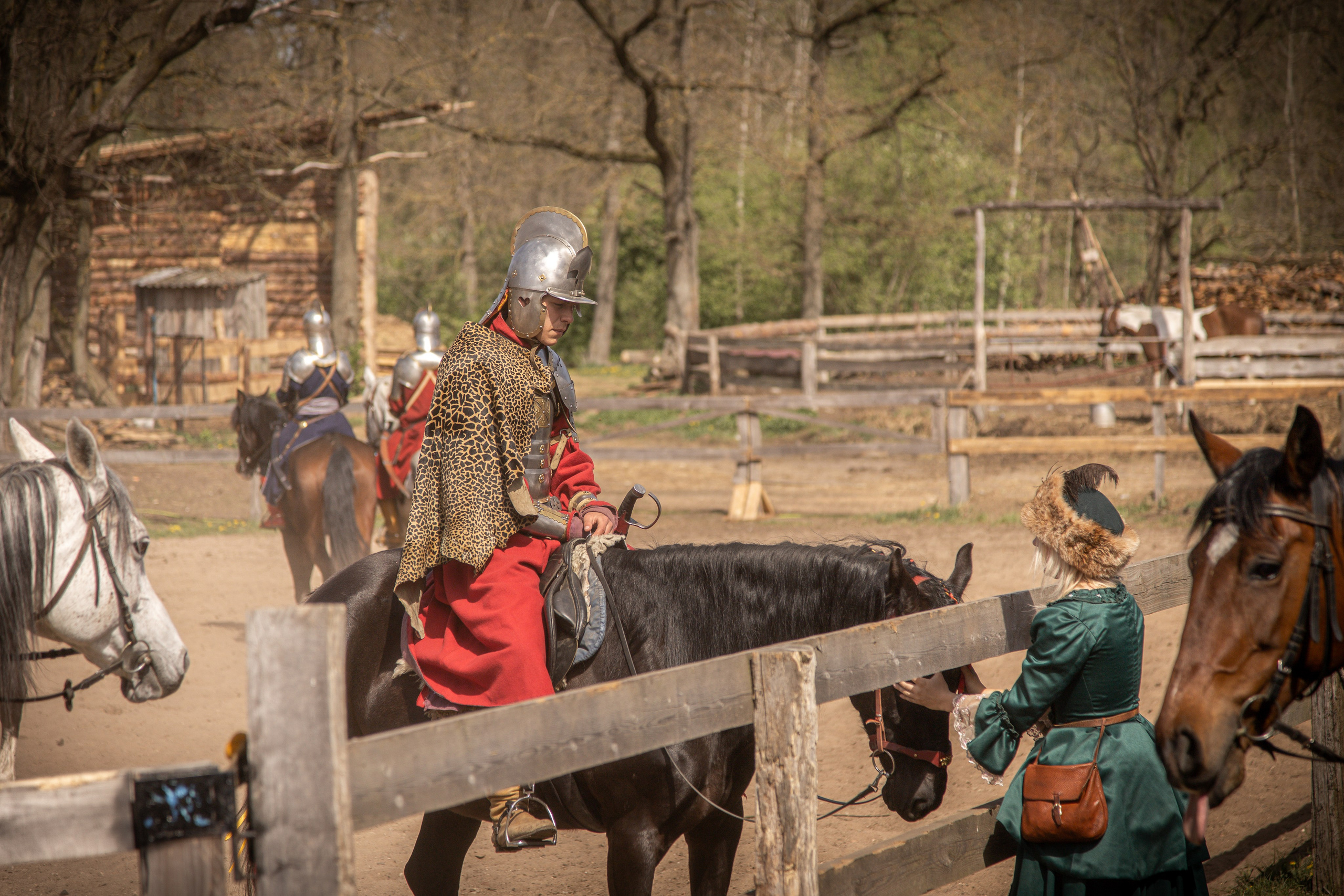 Золотая шпора. Огнем и мечем. День второй. Вылазка в лес. Штурм фортеции. Княжеский пир. Профессиональный интерьерный и репортажный фотограф Минск и РБ. Максим Орлов
