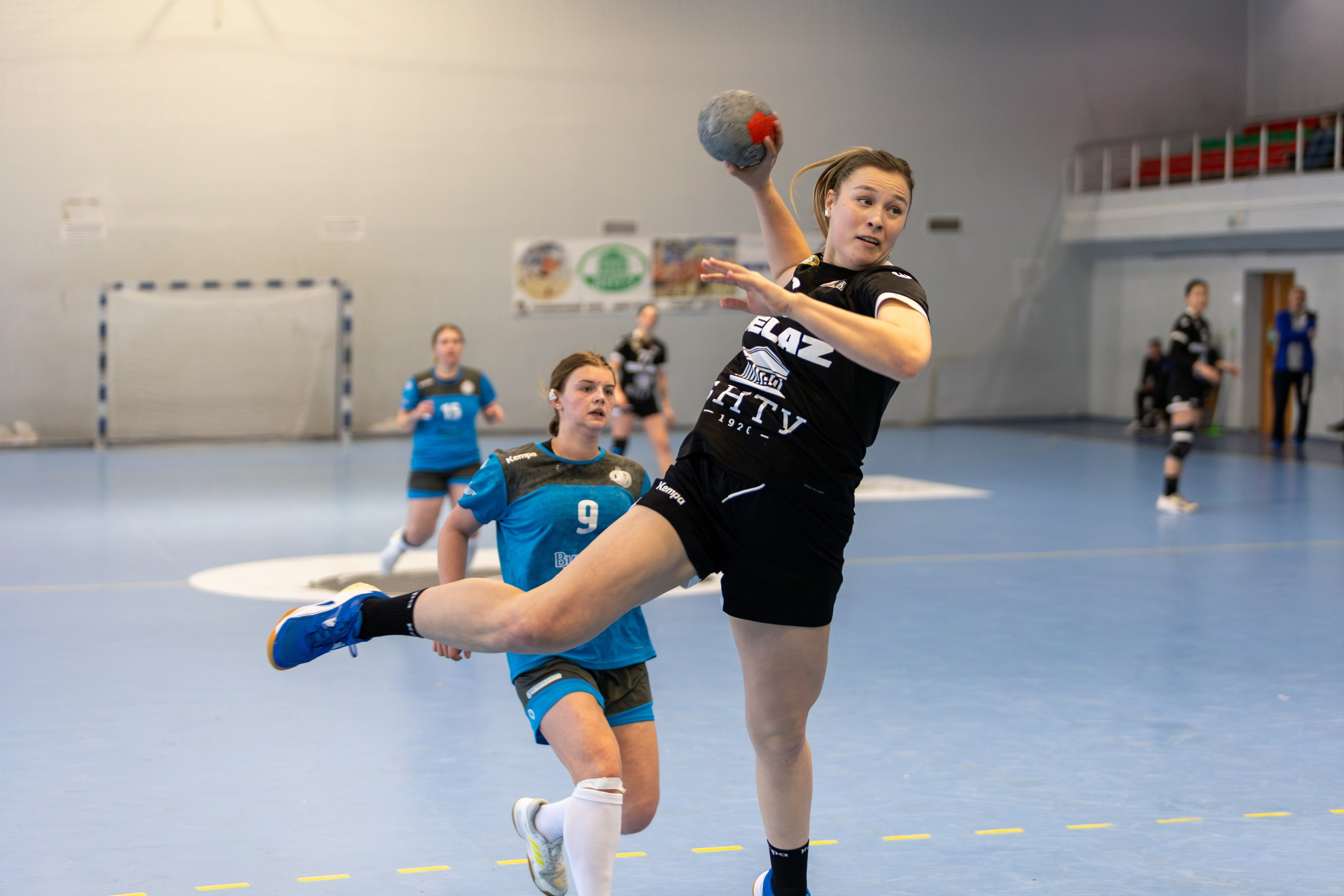 Гандбол. Лучшие кадры. БНТУ — Витебчанка. Профессиональный интерьерный и репортажный фотограф Минск и РБ. Максим Орлов