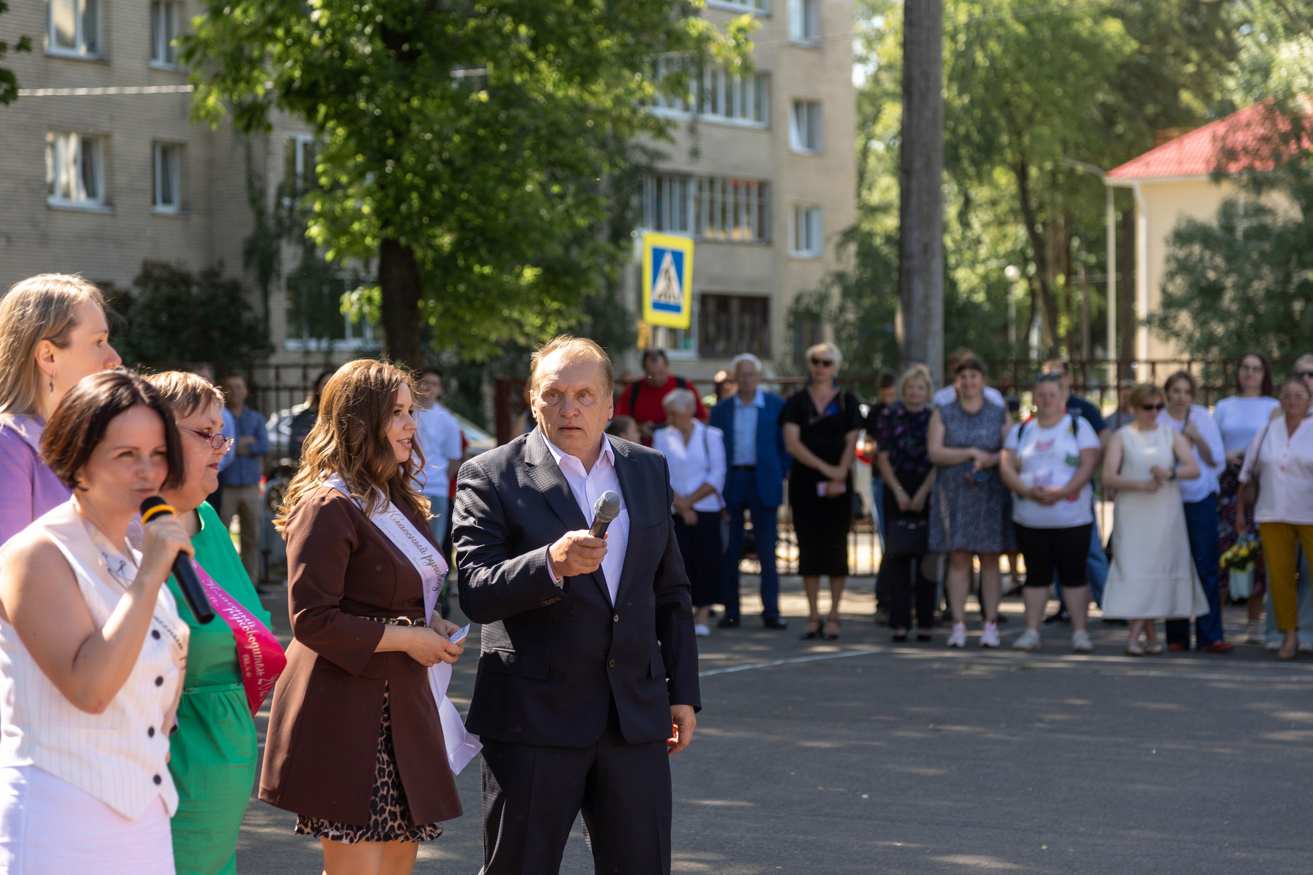 Школа 47. Последний звонок. Профессиональный интерьерный и репортажный фотограф Минск и РБ. Максим Орлов