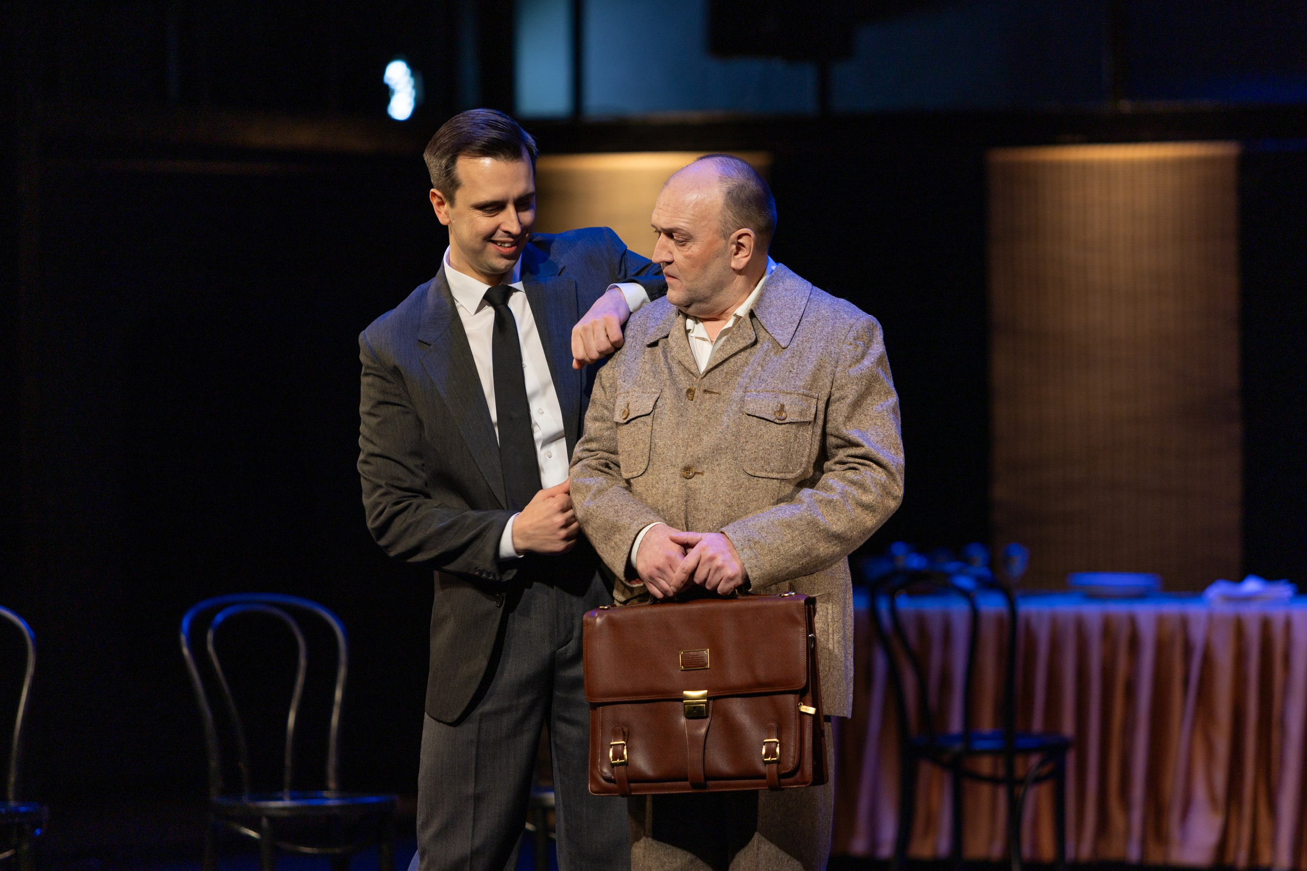 Новый театр «Плачу за любовь». Профессиональный интерьерный и репортажный фотограф Минск и РБ. Максим Орлов