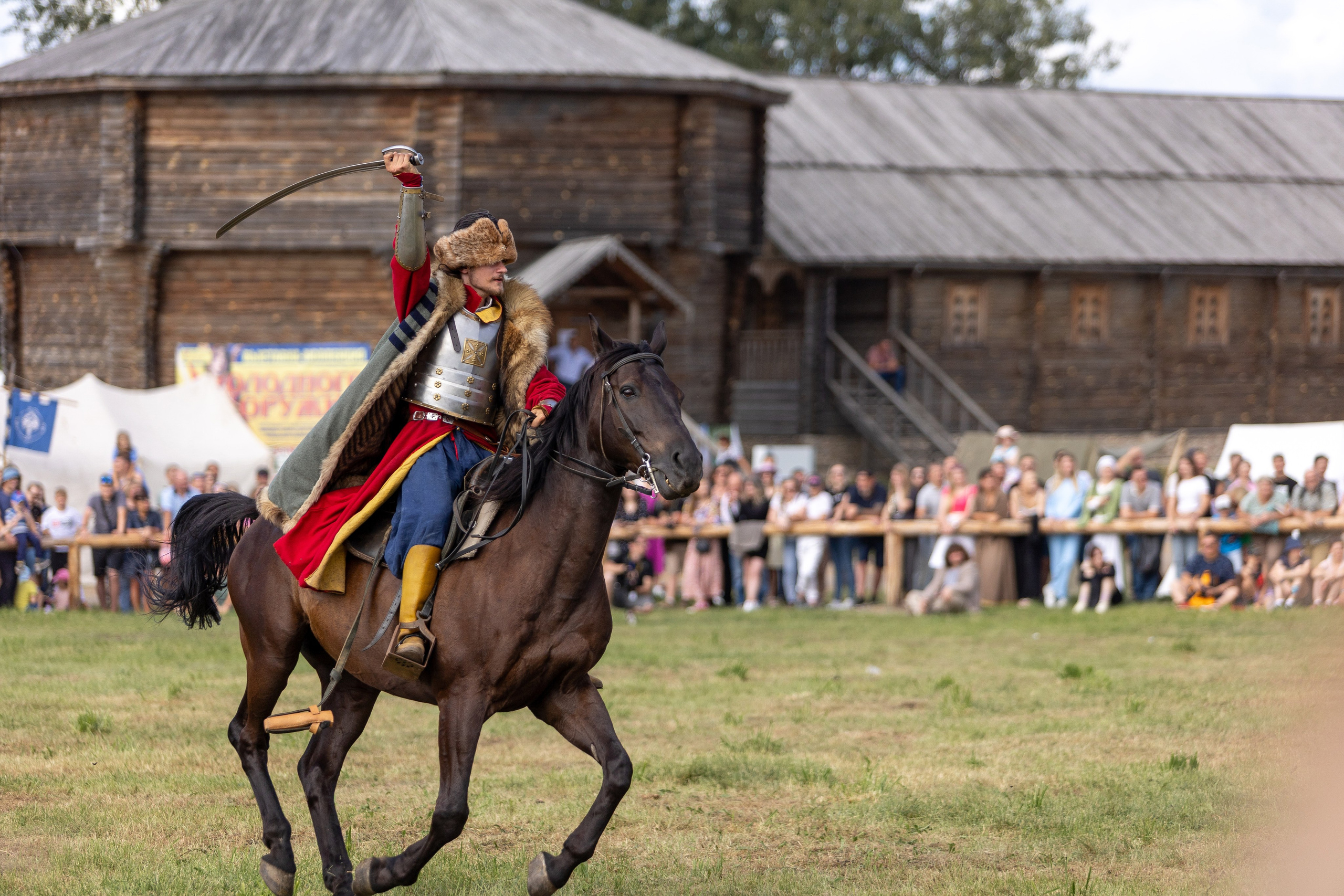 Рыцарский фест. Мстиславль. Профессиональный интерьерный и репортажный фотограф Минск и РБ. Максим Орлов