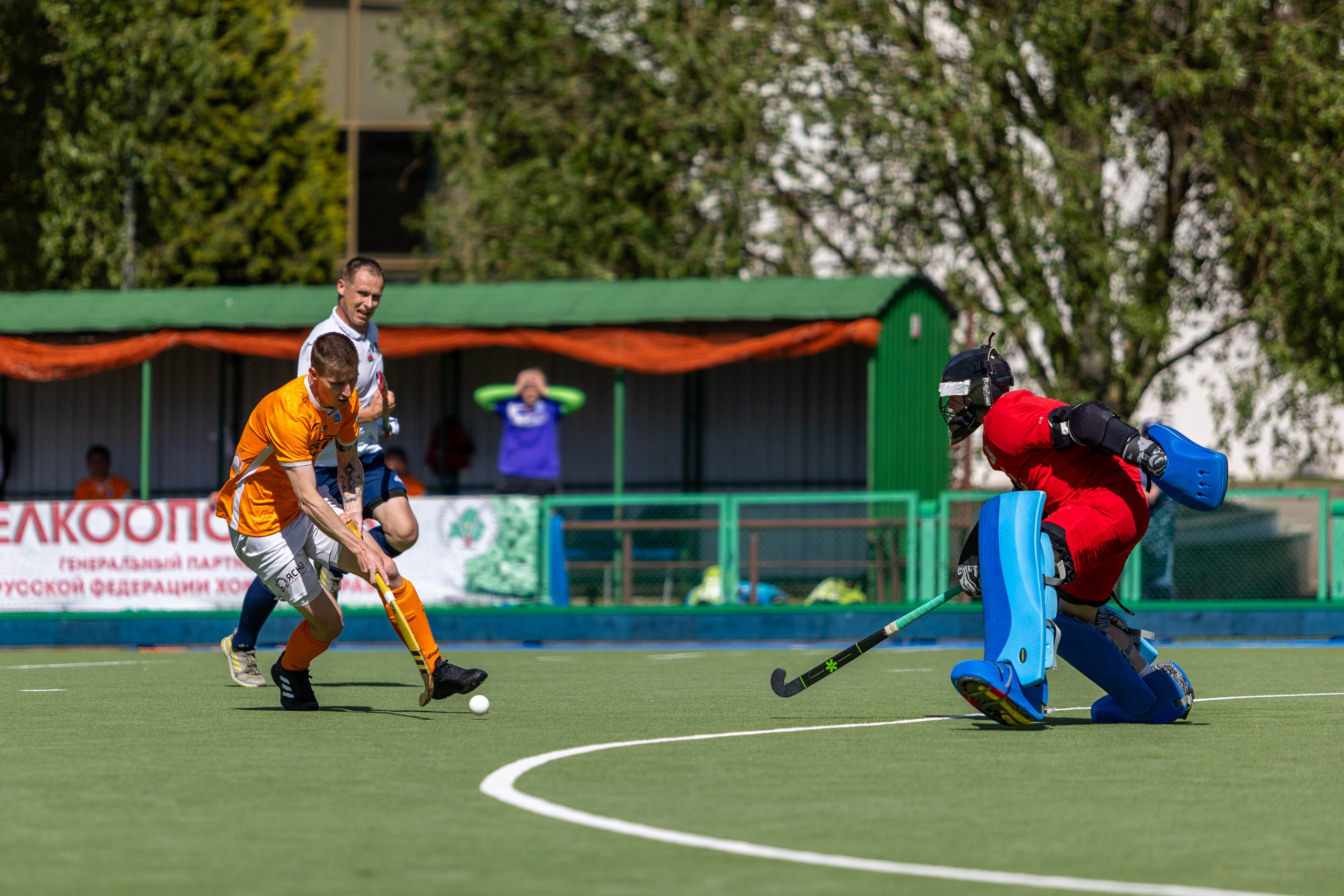 Хоккей на траве. ХК Минск — СК Строитель 12.05.2024. Профессиональный интерьерный и репортажный фотограф Минск и РБ. Максим Орлов