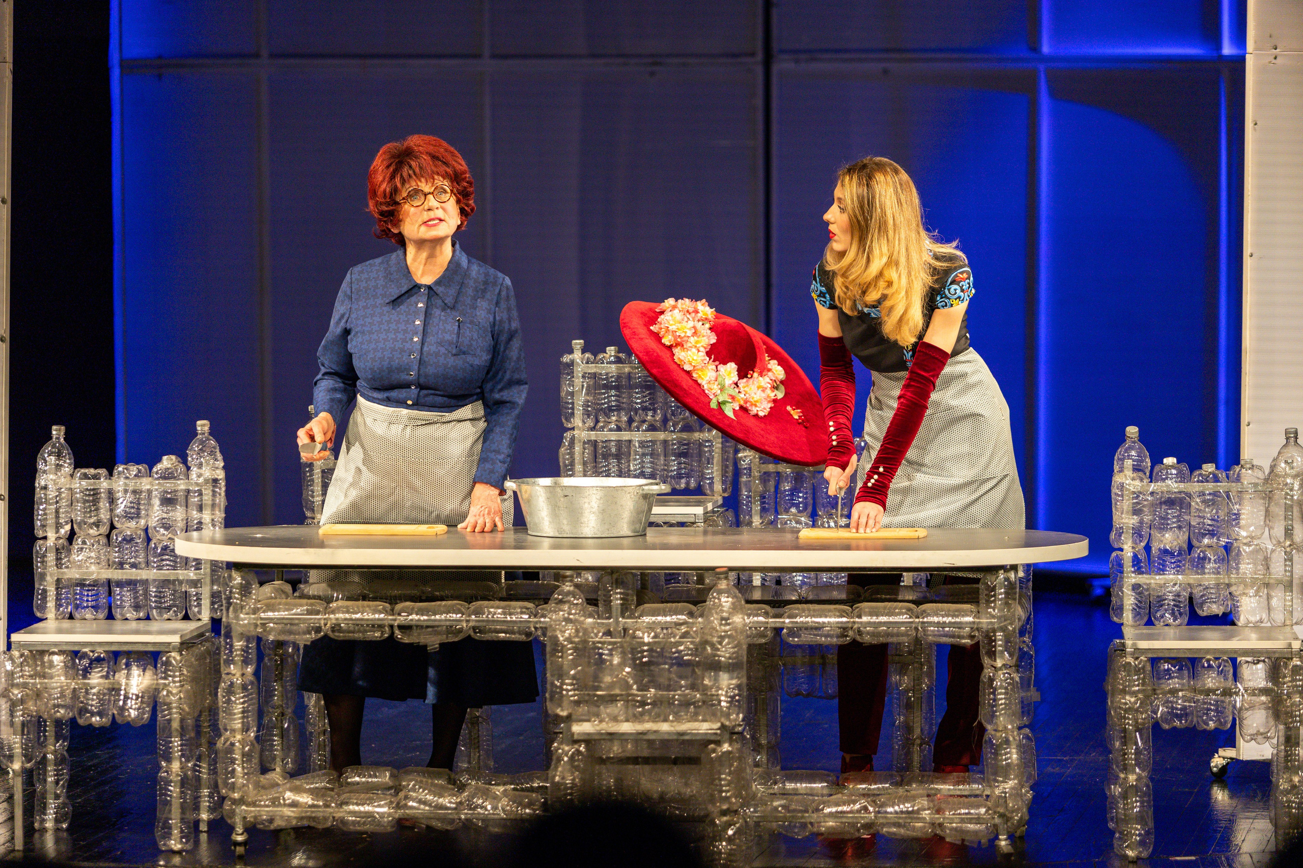 Новый театр «Нобелевская неделя». Профессиональный интерьерный и репортажный фотограф Минск и РБ. Максим Орлов