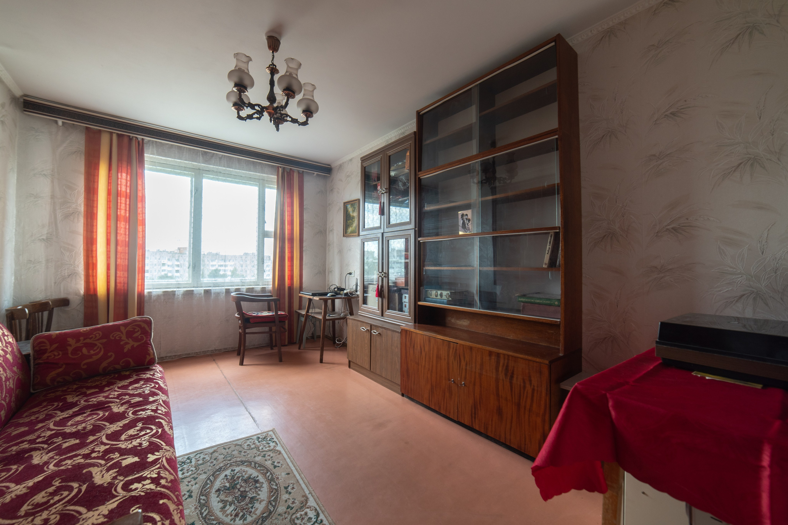 Пр. Газеты Звезда. Слабонервным не смотреть.Суперэконом вариант. Профессиональный интерьерный и репортажный фотограф Минск и РБ. Максим Орлов