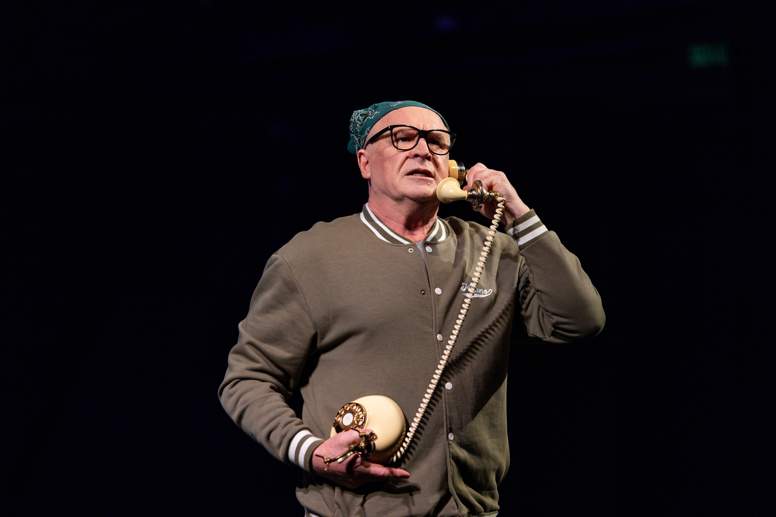 Новый театр «Нобелевская неделя». Профессиональный интерьерный и репортажный фотограф Минск и РБ. Максим Орлов