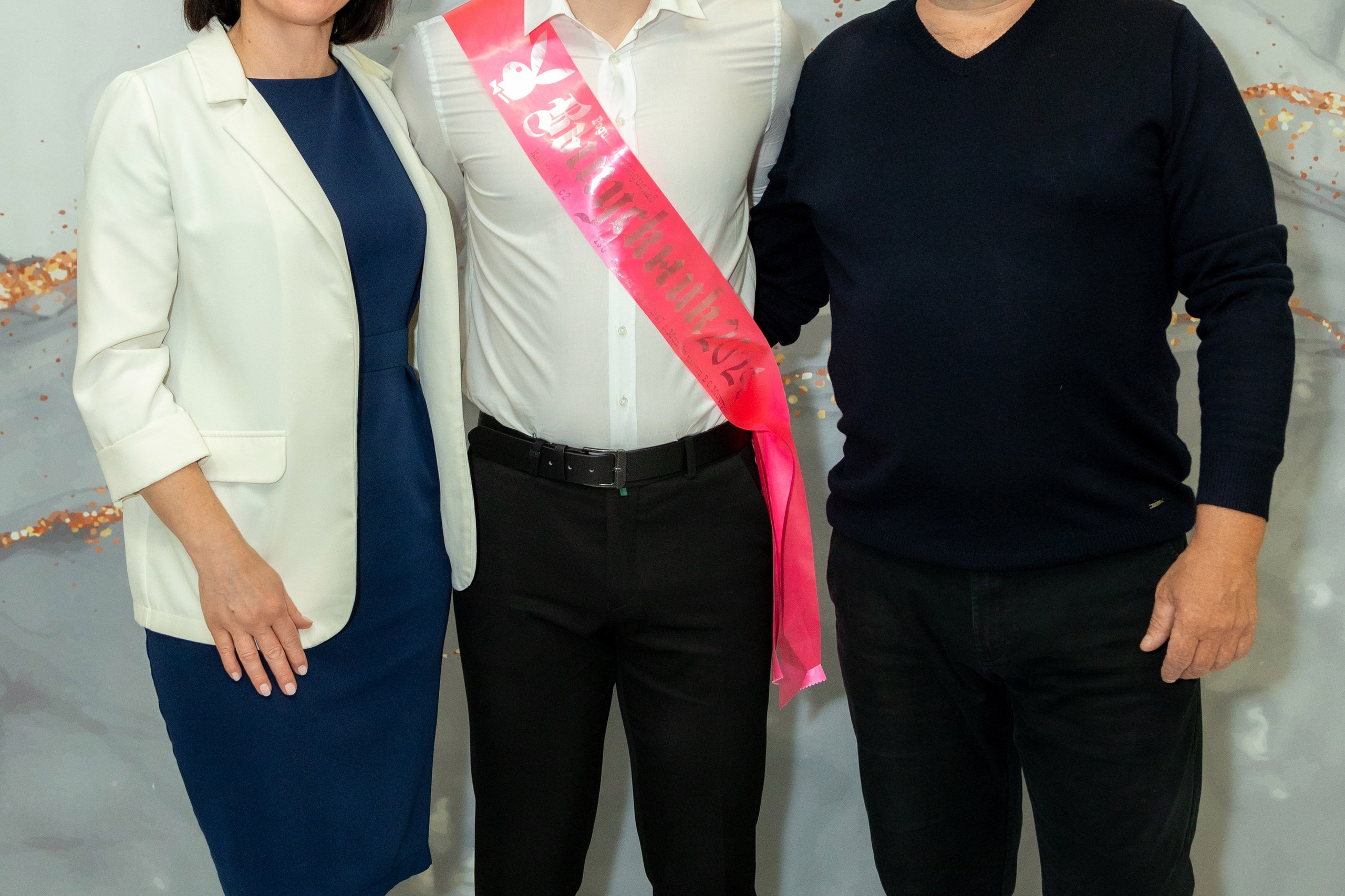 Вручение дипломов. 47 школа. Профессиональный интерьерный и репортажный фотограф Минск и РБ. Максим Орлов