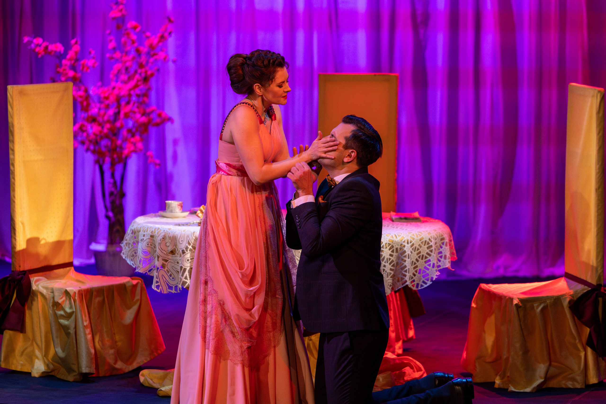 Новый театр «Как важно быть серьезным». Профессиональный интерьерный и репортажный фотограф Минск и РБ. Максим Орлов