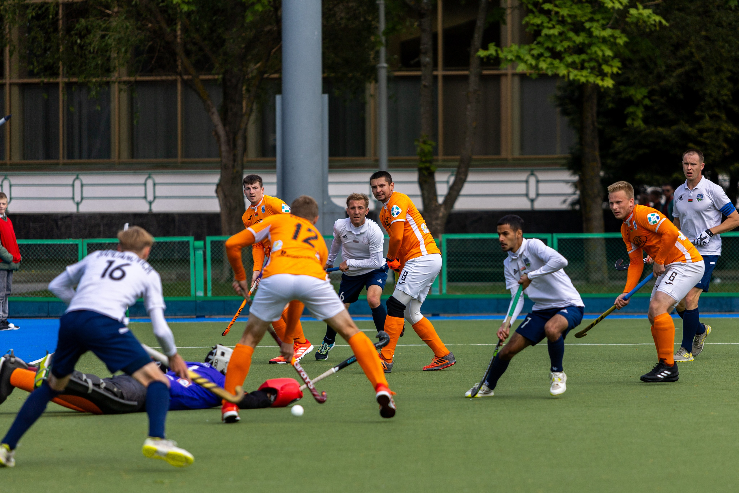 Хоккей на траве. ХК Минск — СК Строитель 11.05.2024. Профессиональный интерьерный и репортажный фотограф Минск и РБ. Максим Орлов