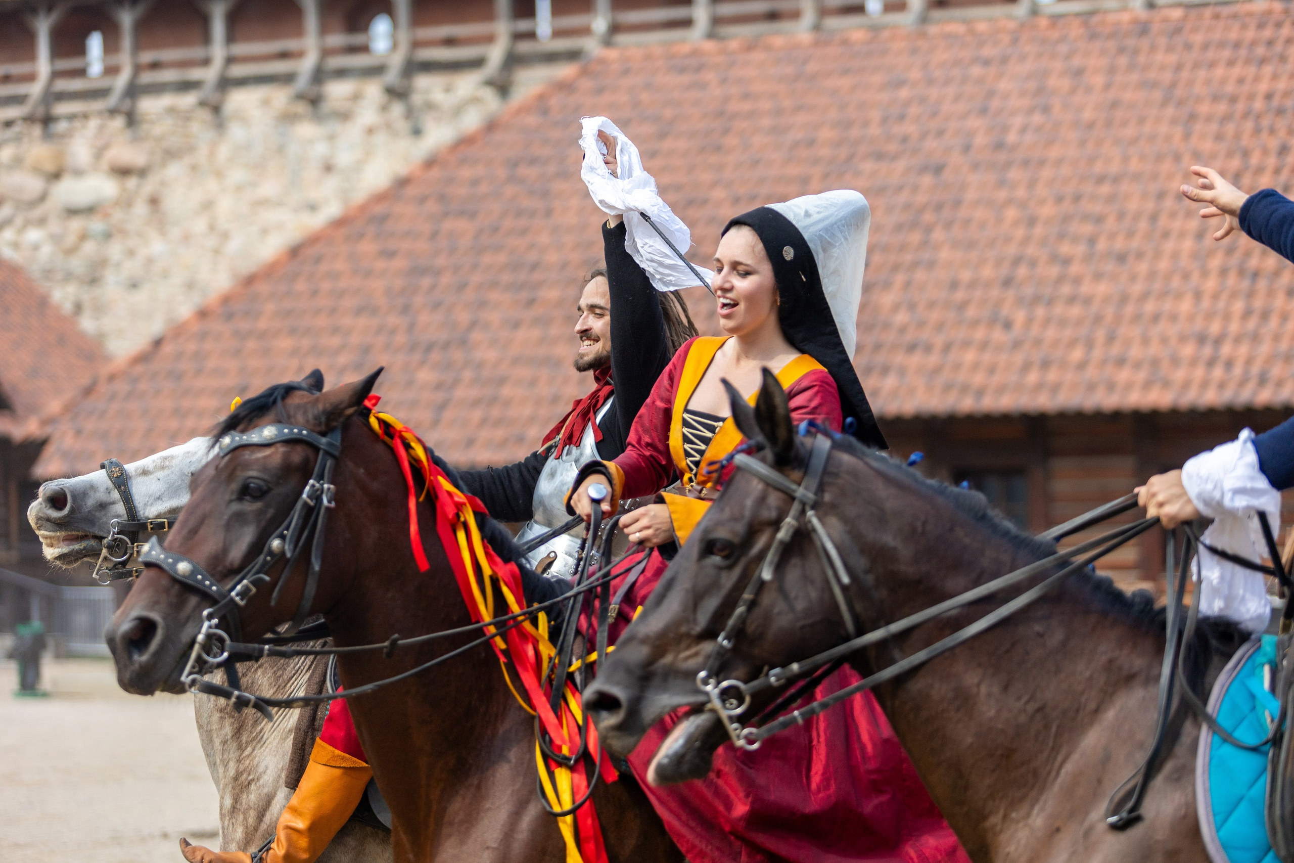 Выступление «Золотой шпоры» на празднике города Лиды. Профессиональный интерьерный и репортажный фотограф Минск и РБ. Максим Орлов