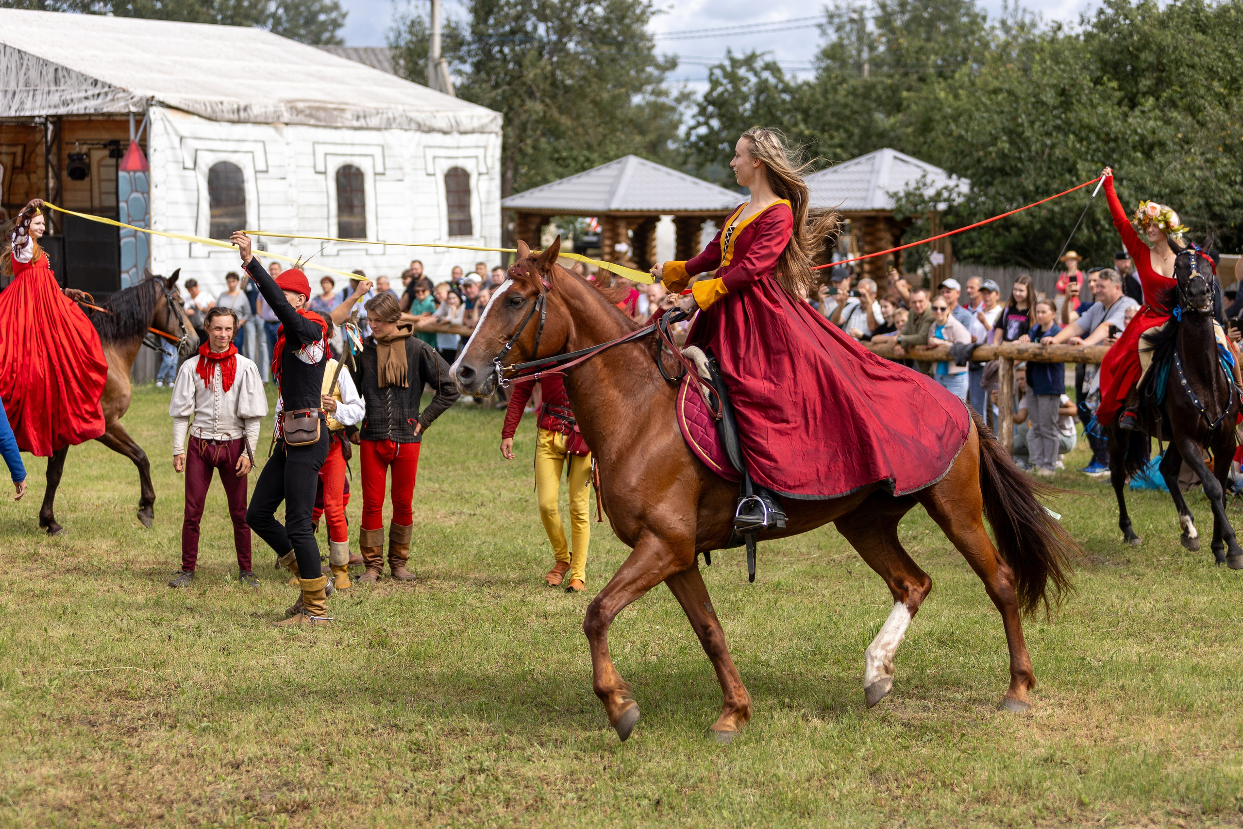 Рыцарский фест. Мстиславль. Профессиональный интерьерный и репортажный фотограф Минск и РБ. Максим Орлов