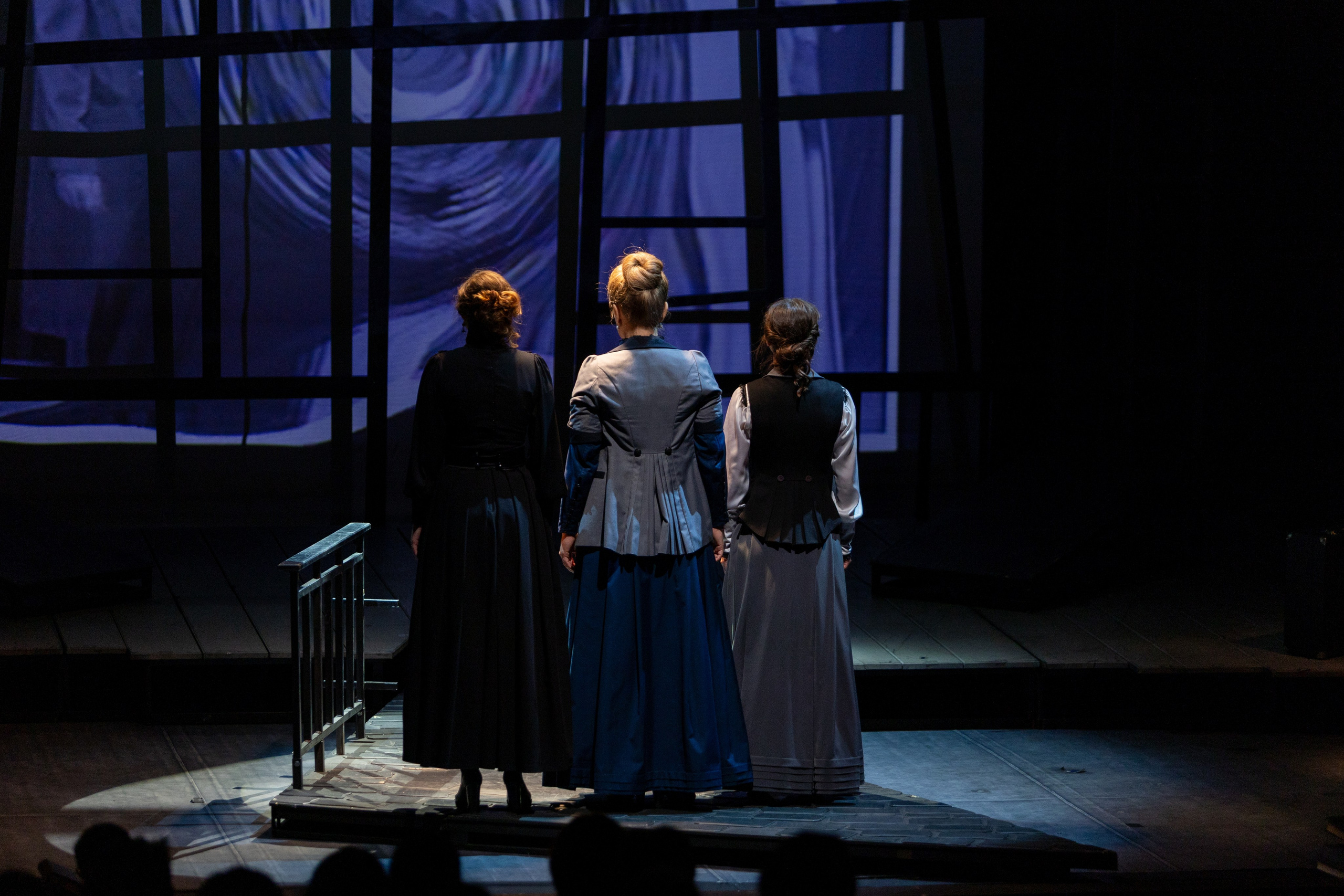 Театр белорусской армии «Три сестры». Профессиональный интерьерный и репортажный фотограф Минск и РБ. Максим Орлов