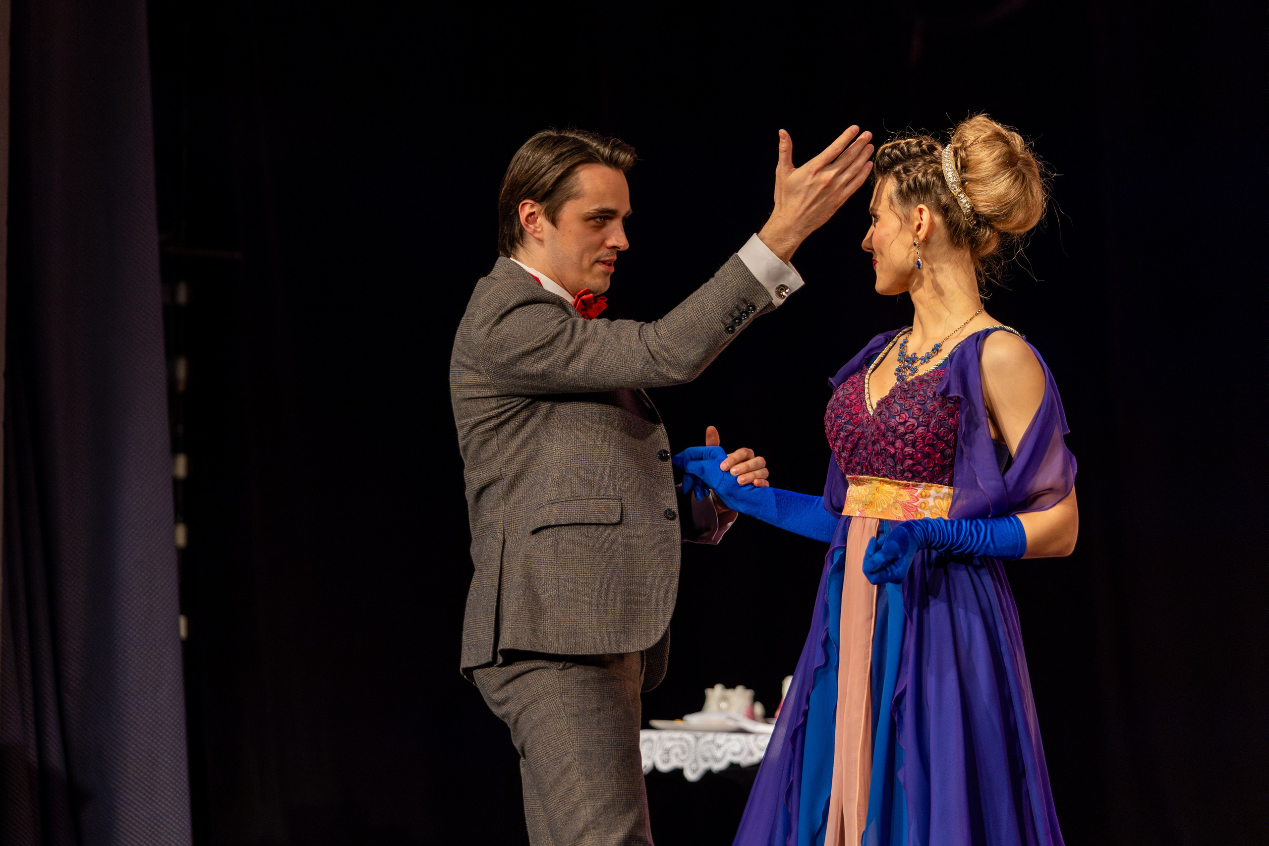 Новый театр «Как важно быть серьезным». Профессиональный интерьерный и репортажный фотограф Минск и РБ. Максим Орлов