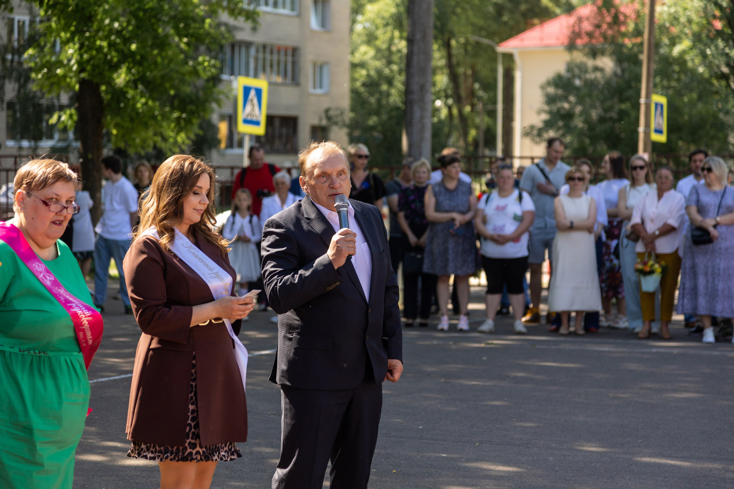 Школа 47. Последний звонок. Профессиональный интерьерный и репортажный фотограф Минск и РБ. Максим Орлов