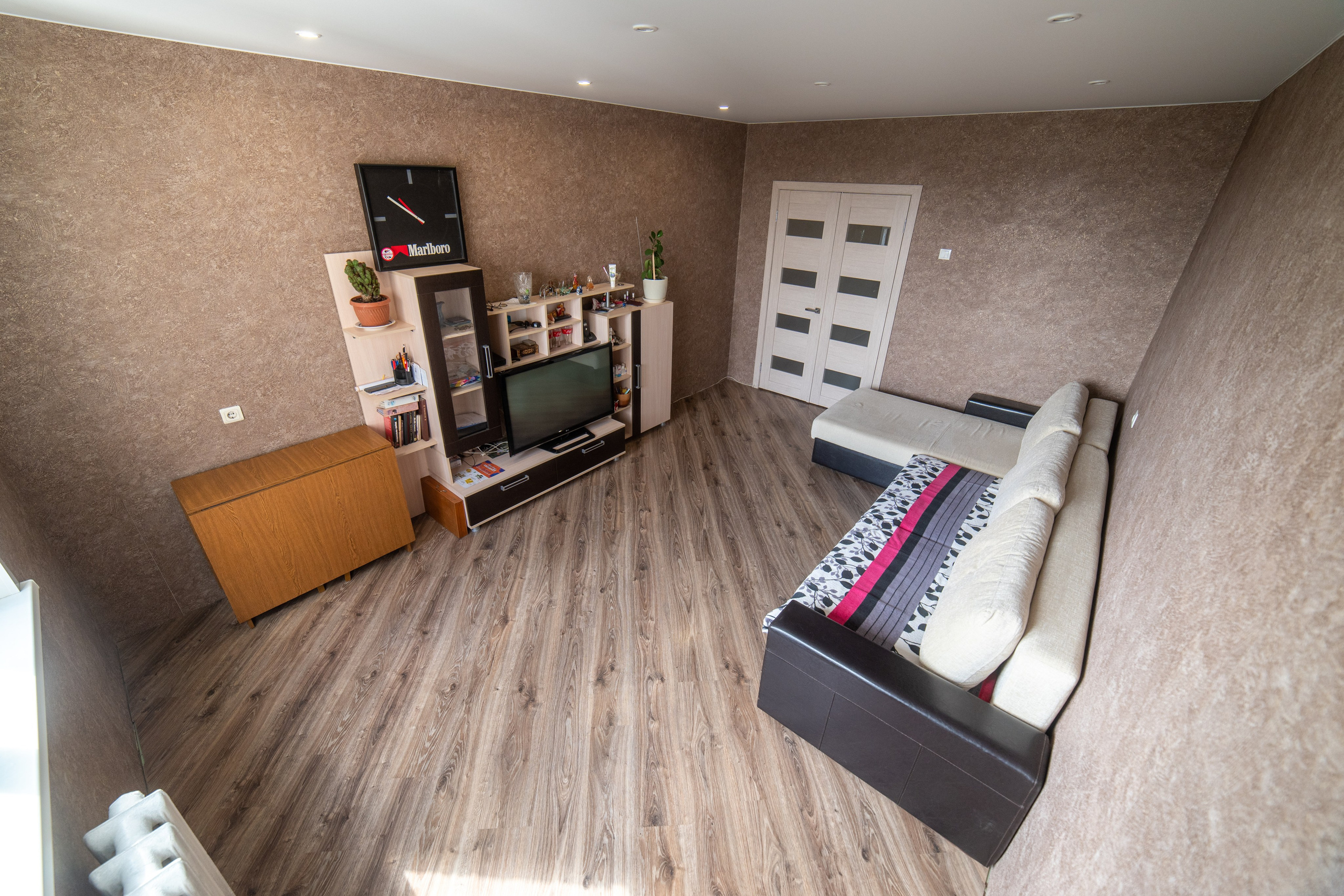 Квартира неизвестна. Эконом вариант. Профессиональный интерьерный и репортажный фотограф Минск и РБ. Максим Орлов