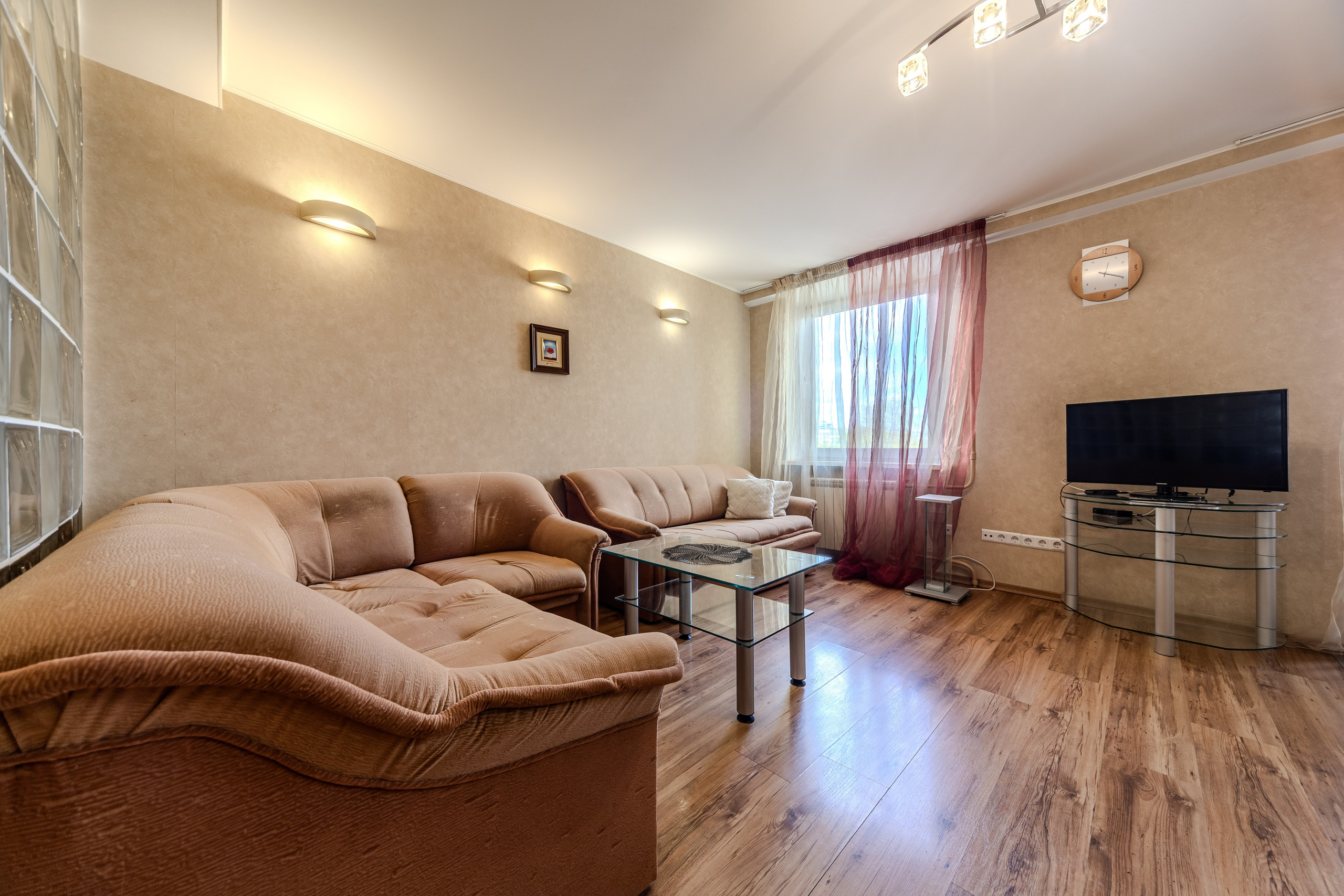 Воронянского 27. Эконом вариант. Профессиональный интерьерный и репортажный фотограф Минск и РБ. Максим Орлов