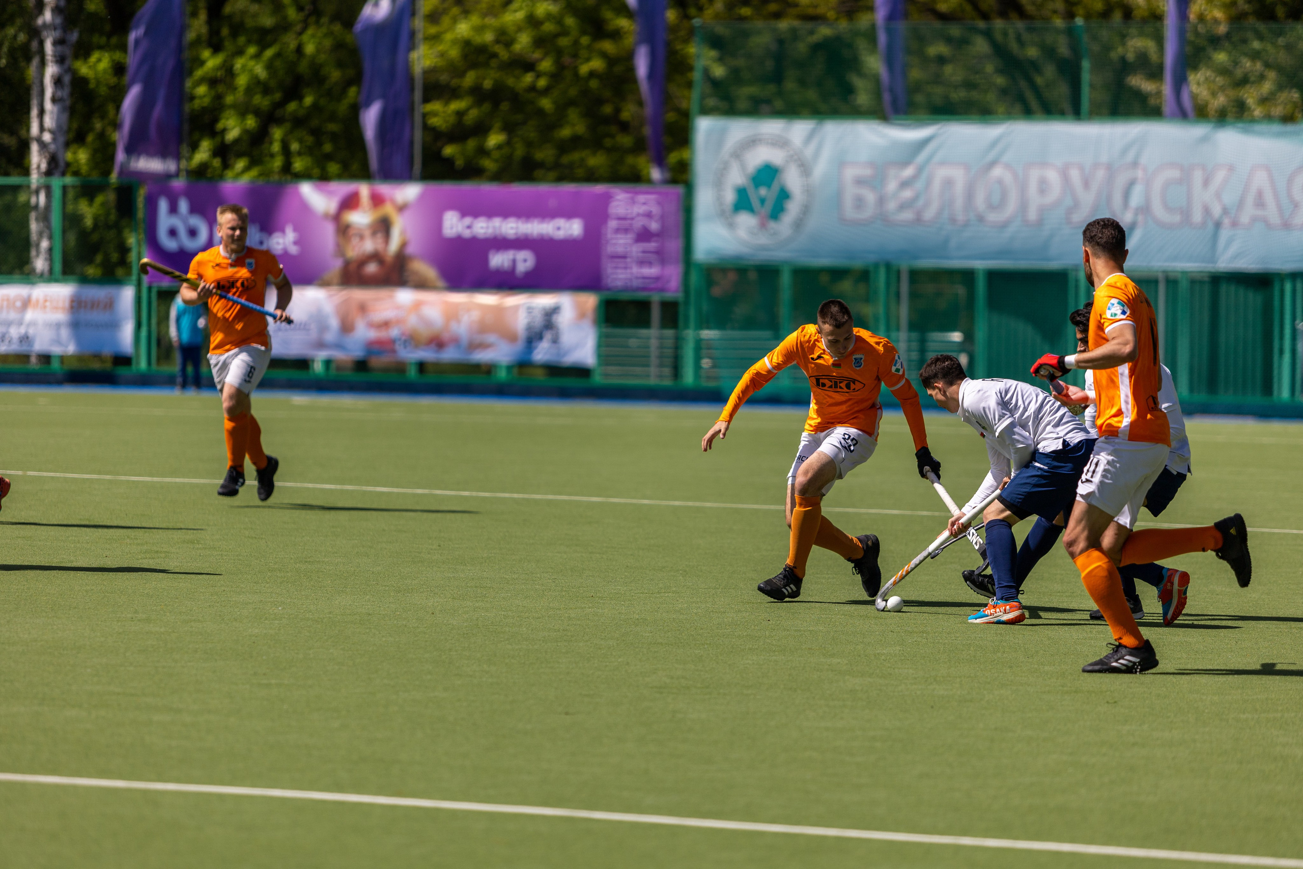 Хоккей на траве. ХК Минск — СК Строитель 12.05.2024. Профессиональный интерьерный и репортажный фотограф Минск и РБ. Максим Орлов