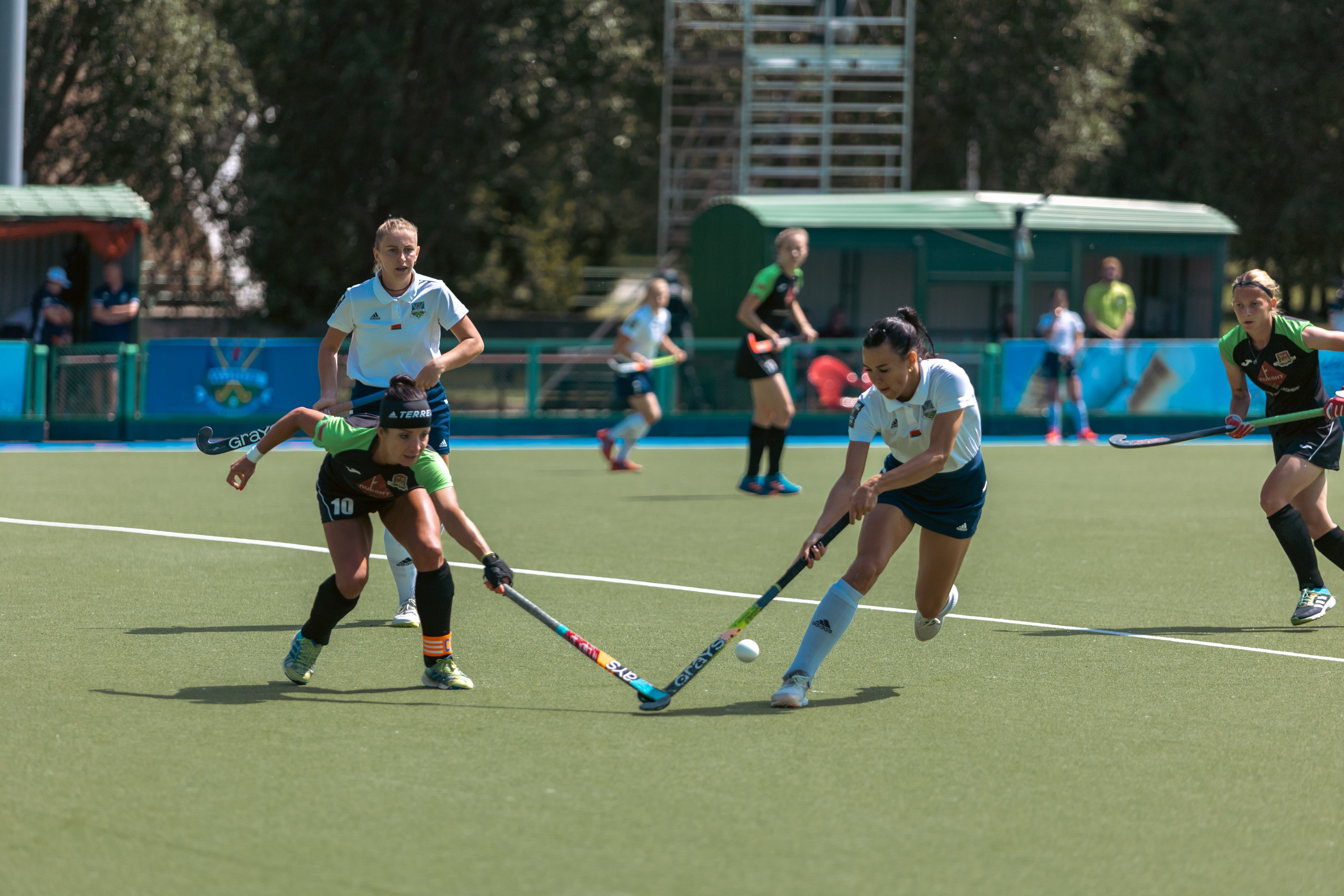 Хоккей на траве. Девушки. Минск — Текстильщик 29.052024. Профессиональный интерьерный и репортажный фотограф Минск и РБ. Максим Орлов