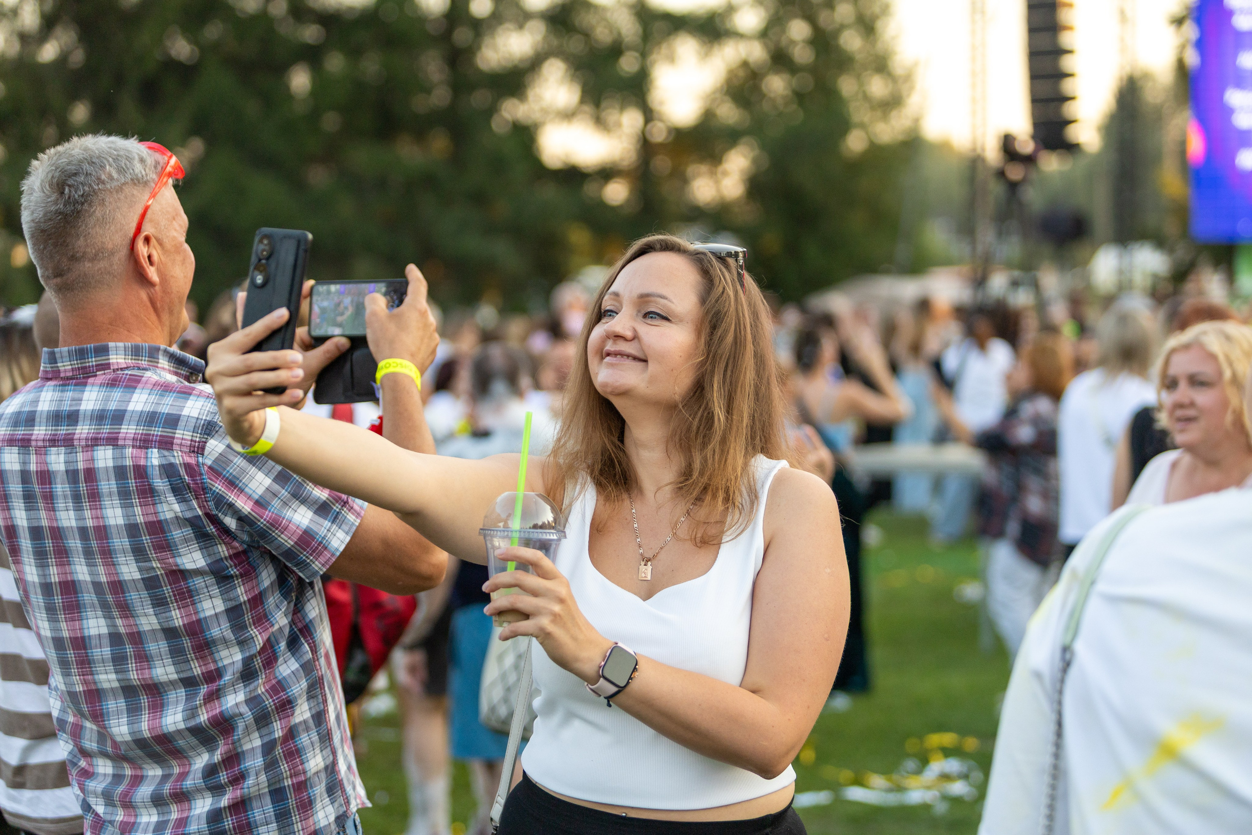 Дискохит. Профессиональный интерьерный и репортажный фотограф Минск и РБ. Максим Орлов