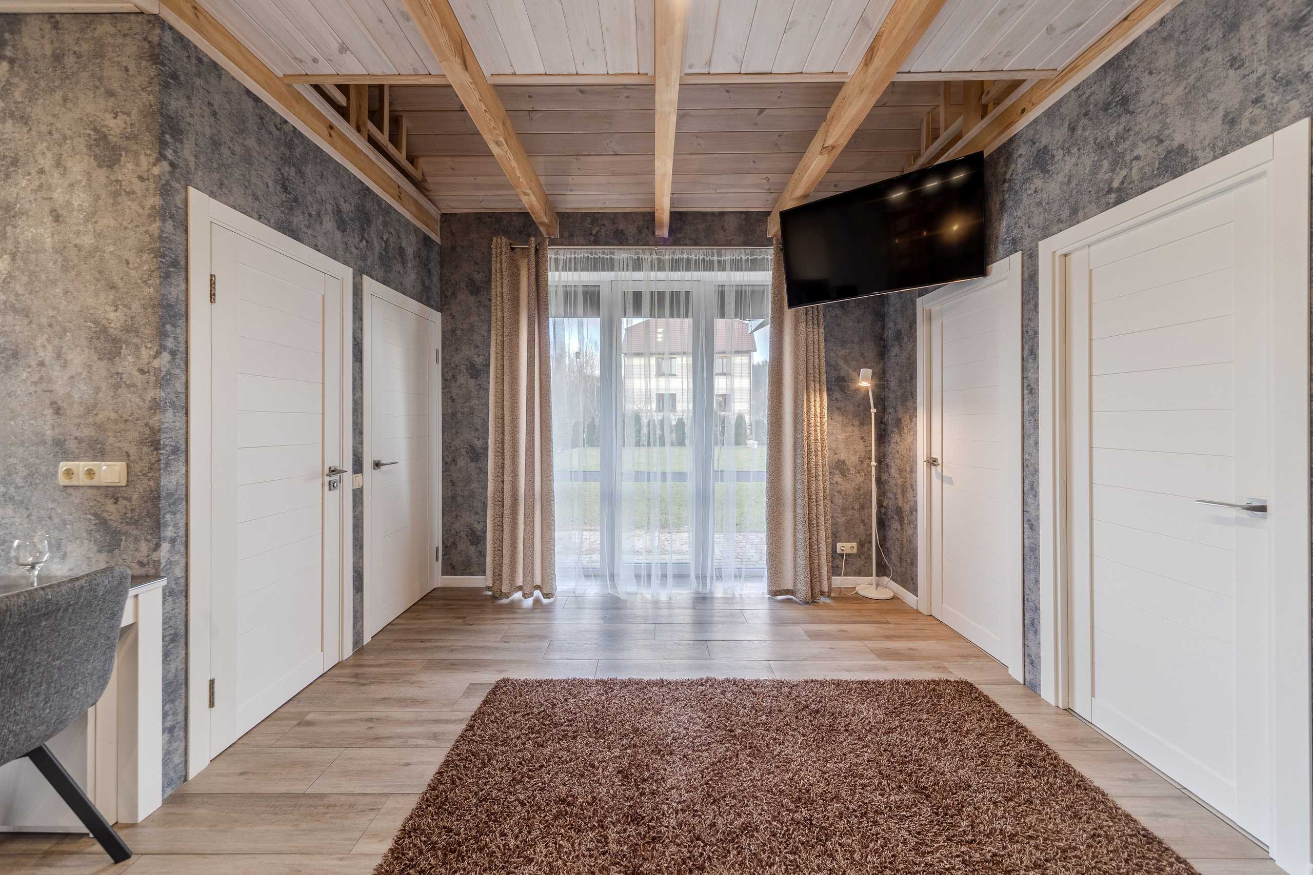 Тяпинская 47. Гостевой дом. Профессиональный интерьерный и репортажный фотограф Минск и РБ. Максим Орлов