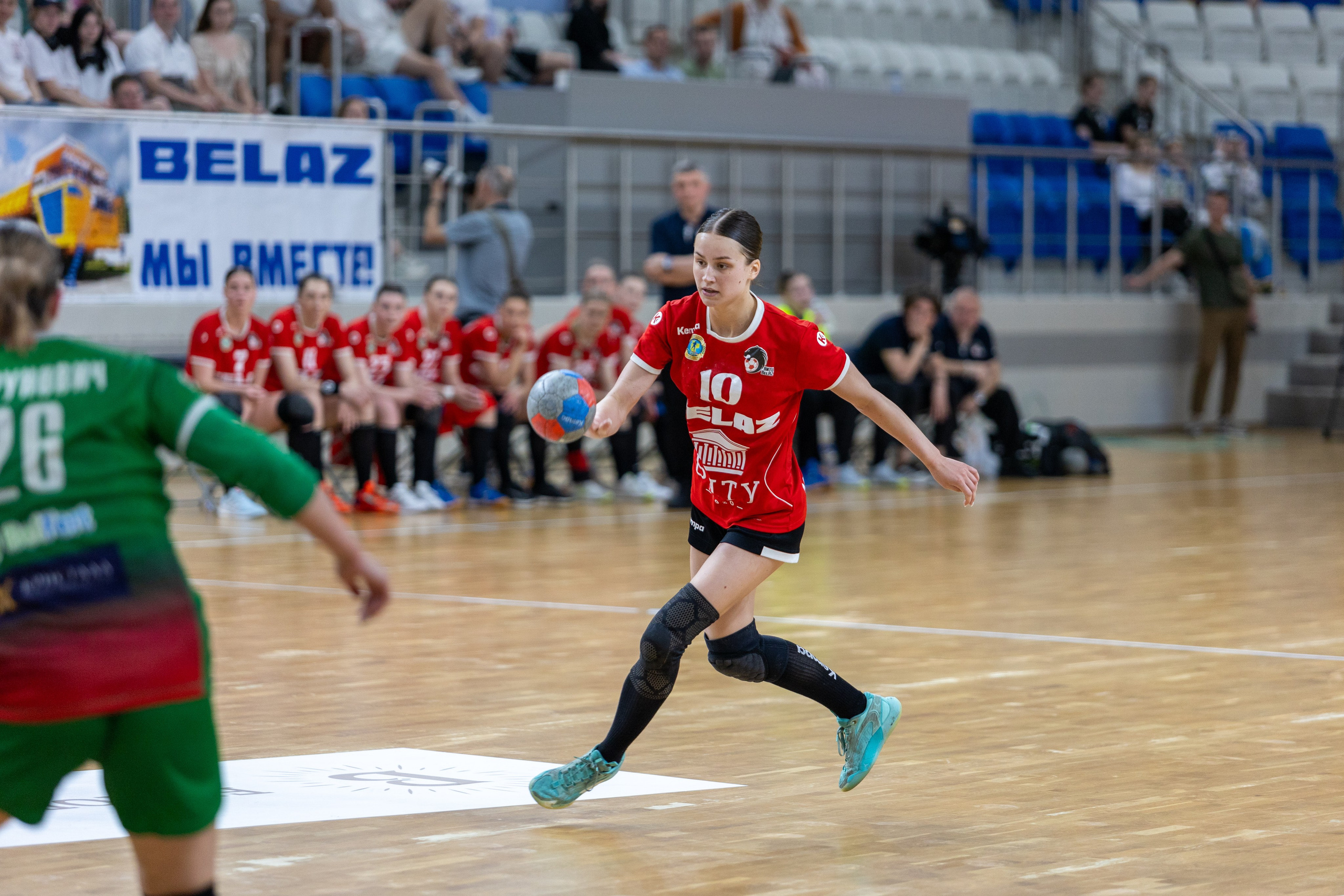 Гандбол. Финал. БНТУ — Гомель. 25.05.2024. Профессиональный интерьерный и репортажный фотограф Минск и РБ. Максим Орлов