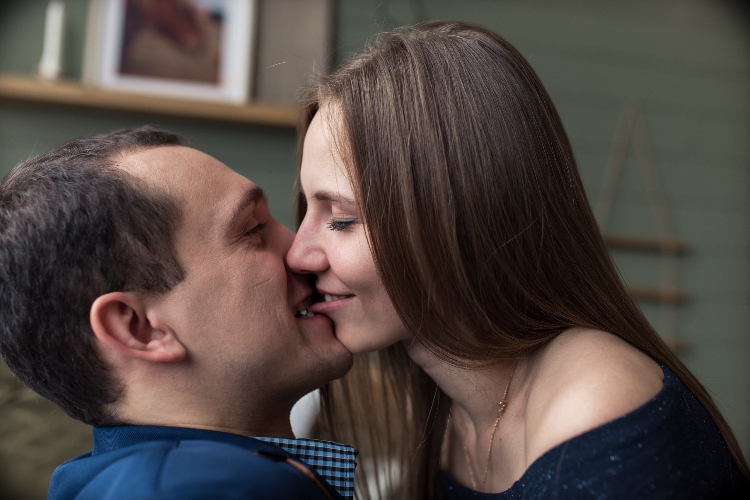 Love story Ильи и Кати. Профессиональный интерьерный и репортажный фотограф Минск и РБ. Максим Орлов