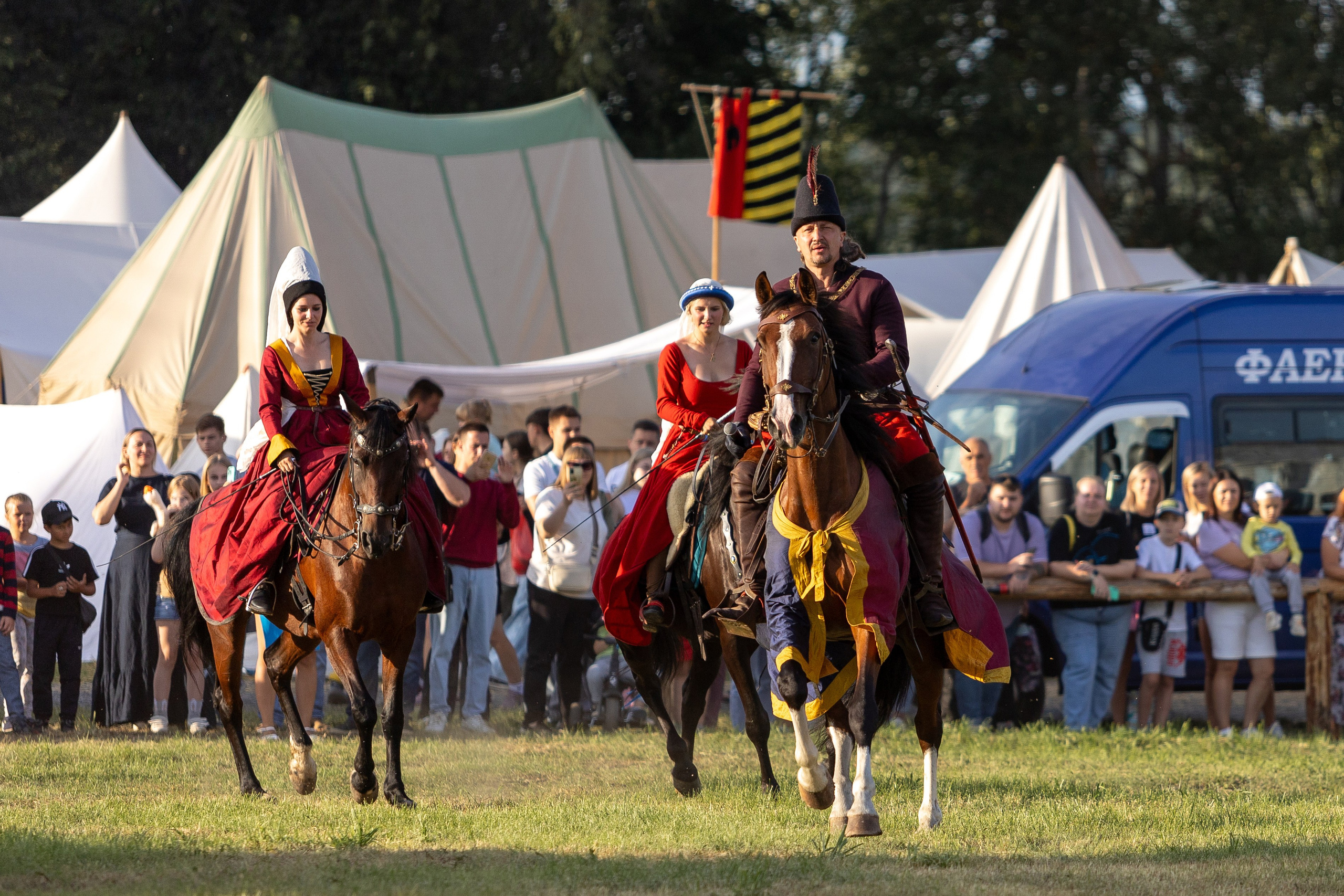 Рыцарский фест. Мстиславль. Профессиональный интерьерный и репортажный фотограф Минск и РБ. Максим Орлов
