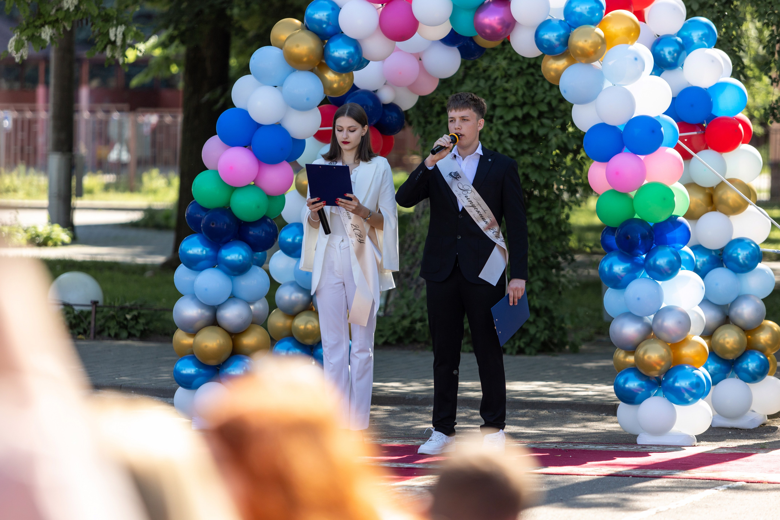 Школа 47. Последний звонок. Профессиональный интерьерный и репортажный фотограф Минск и РБ. Максим Орлов