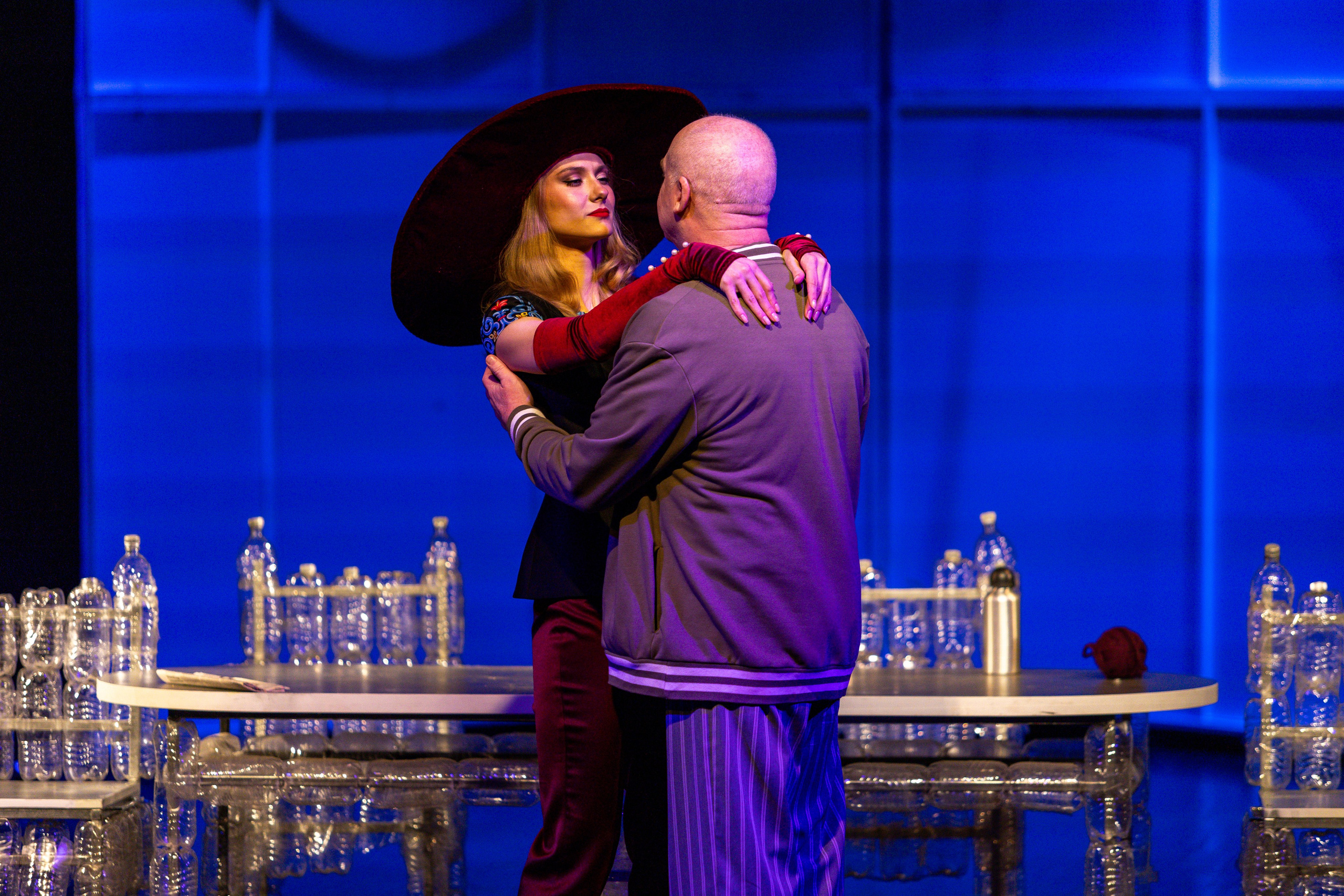 Новый театр «Нобелевская неделя». Профессиональный интерьерный и репортажный фотограф Минск и РБ. Максим Орлов