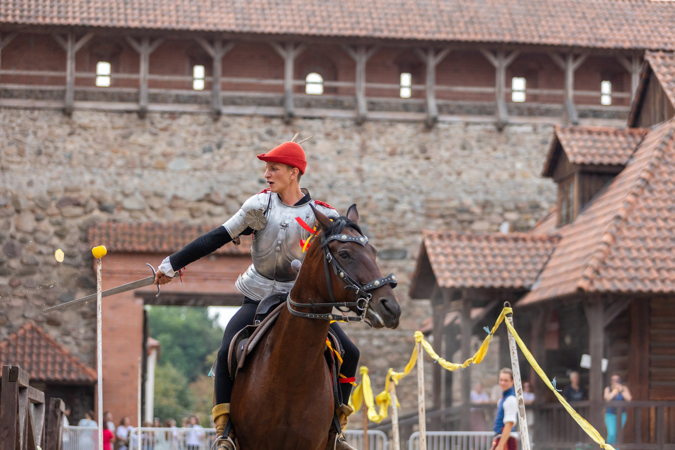 Выступление «Золотой шпоры» на празднике города Лиды. Профессиональный интерьерный и репортажный фотограф Минск и РБ. Максим Орлов