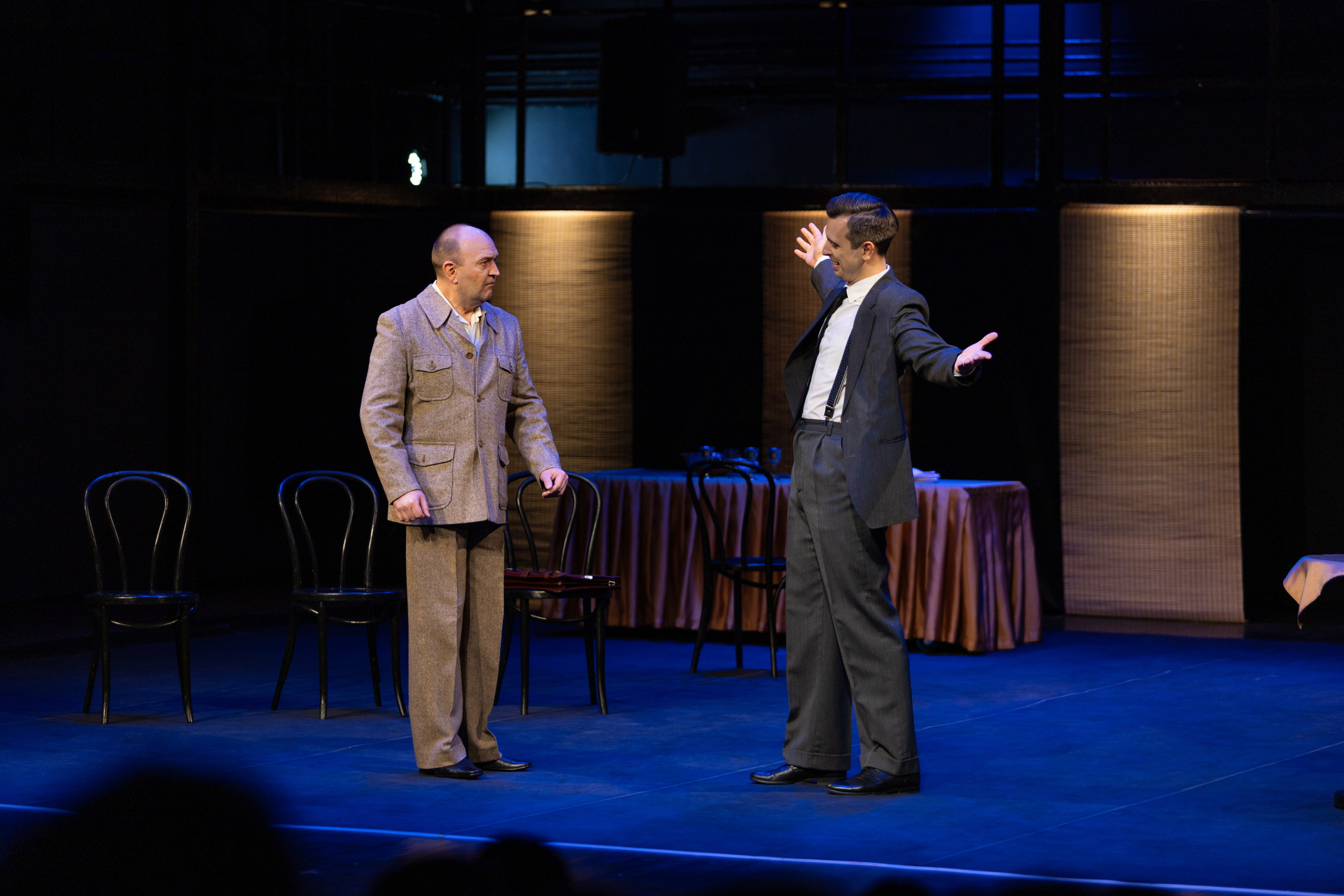 Новый театр «Плачу за любовь». Профессиональный интерьерный и репортажный фотограф Минск и РБ. Максим Орлов