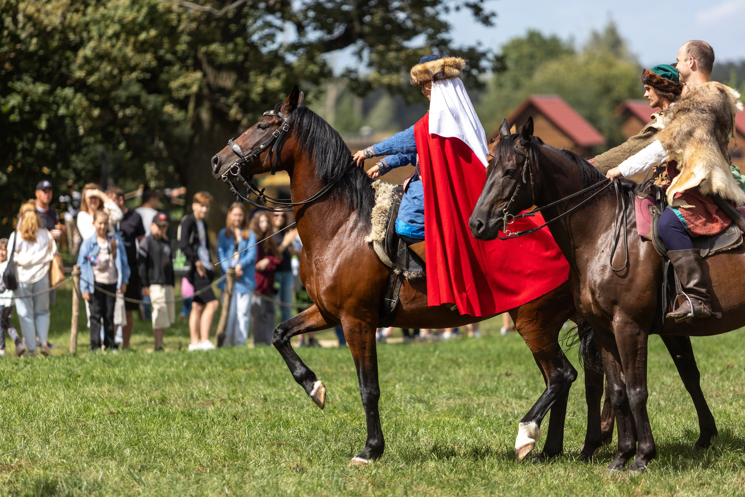 Ежегодный фестиваль средневековья в Дукоре. Профессиональный интерьерный и репортажный фотограф Минск и РБ. Максим Орлов