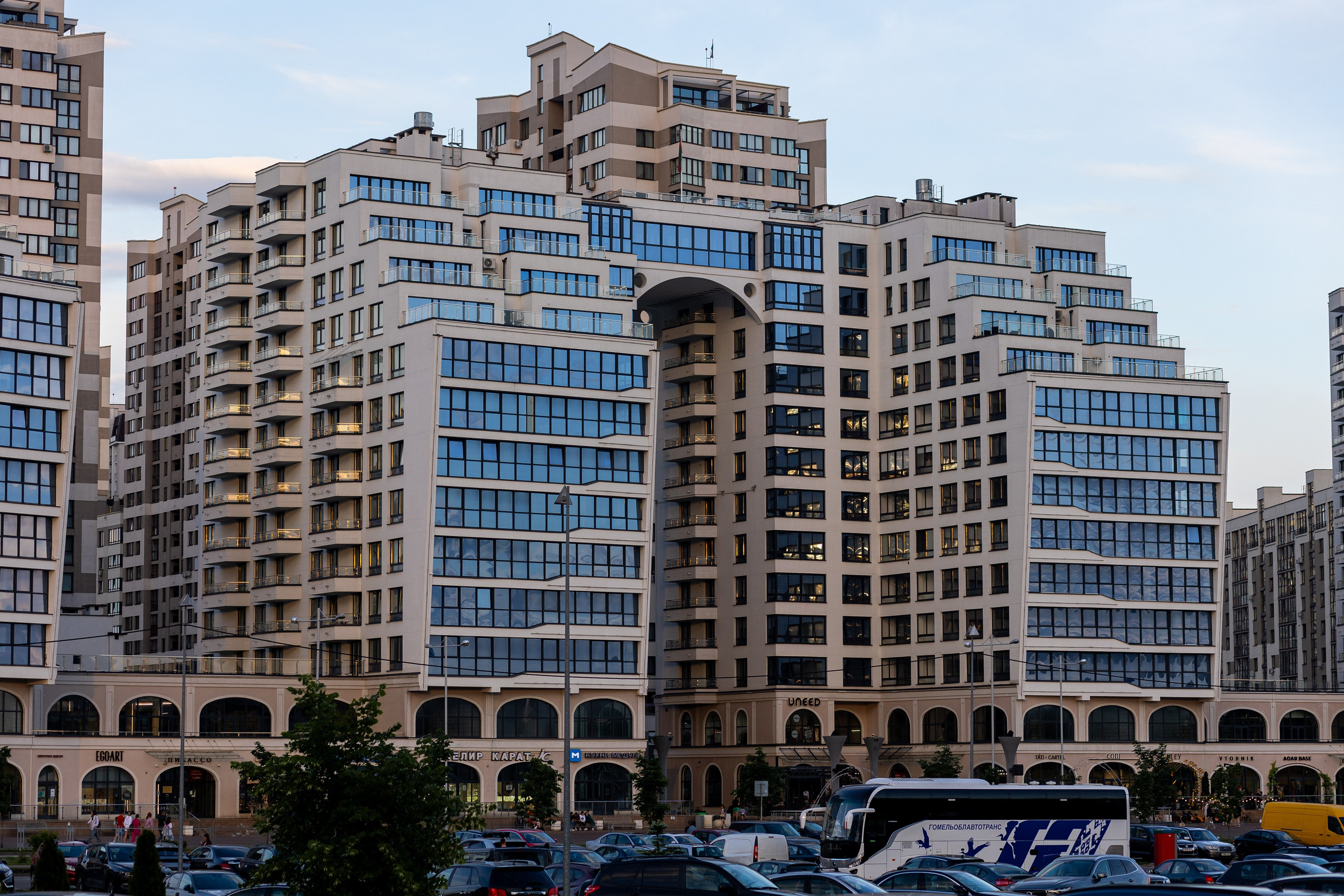 Фотосъемка на улицах. Профессиональный интерьерный и репортажный фотограф Минск и РБ. Максим Орлов