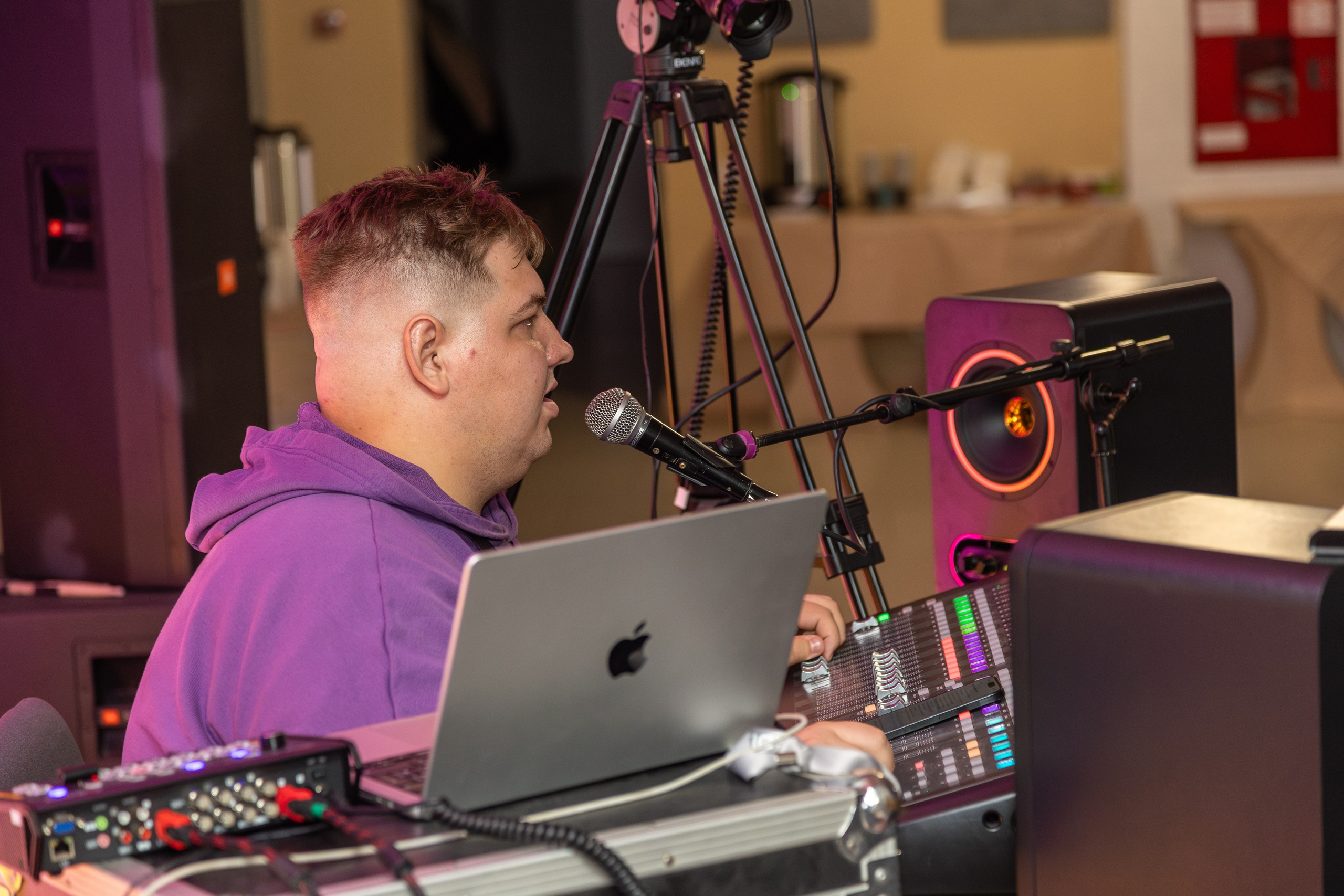 Конференция Medialive 2024. День первый. Профессиональный интерьерный и репортажный фотограф Минск и РБ. Максим Орлов