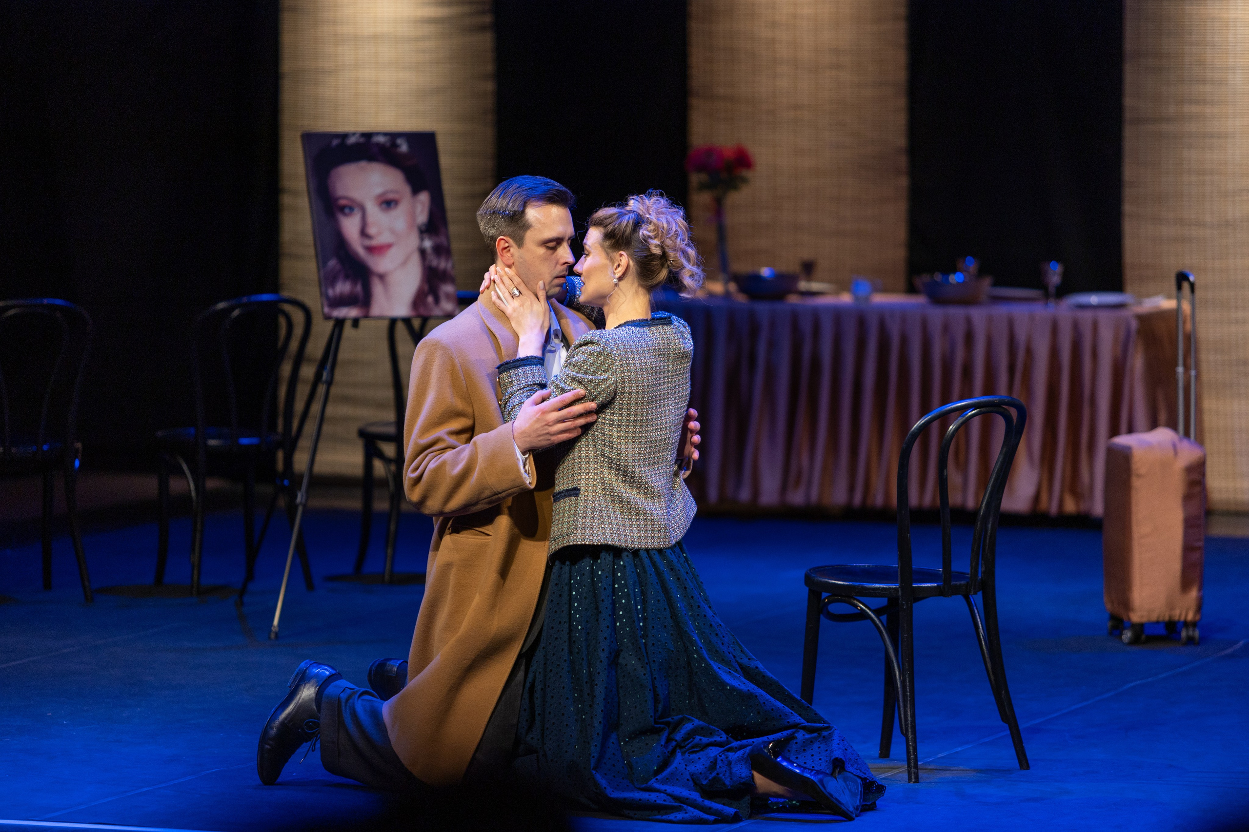 Новый театр «Плачу за любовь». Профессиональный интерьерный и репортажный фотограф Минск и РБ. Максим Орлов