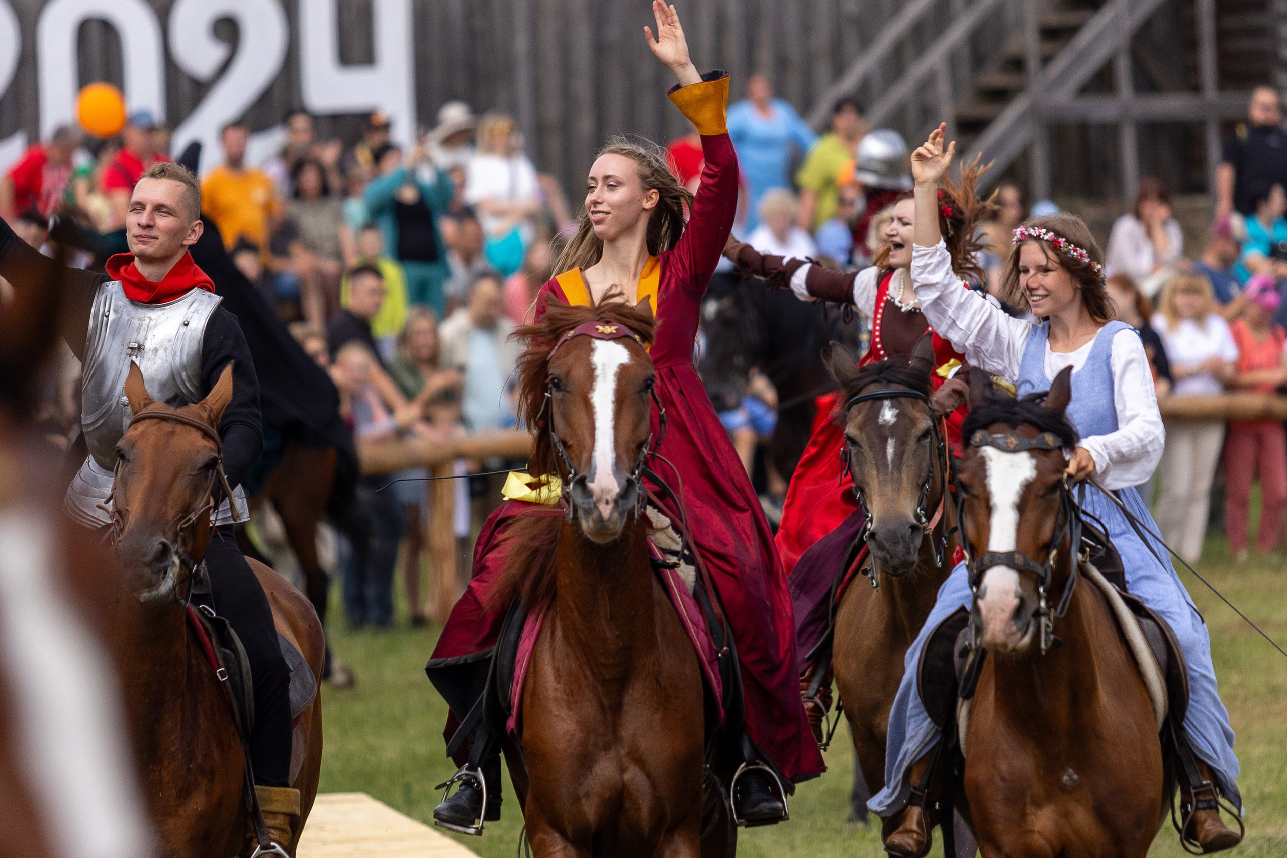 Рыцарский фест. Мстиславль. Профессиональный интерьерный и репортажный фотограф Минск и РБ. Максим Орлов