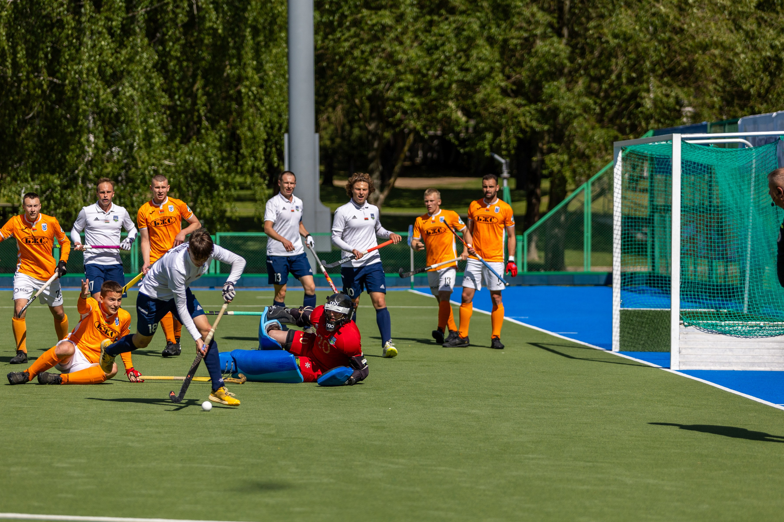 Хоккей на траве. ХК Минск — СК Строитель 12.05.2024. Профессиональный интерьерный и репортажный фотограф Минск и РБ. Максим Орлов