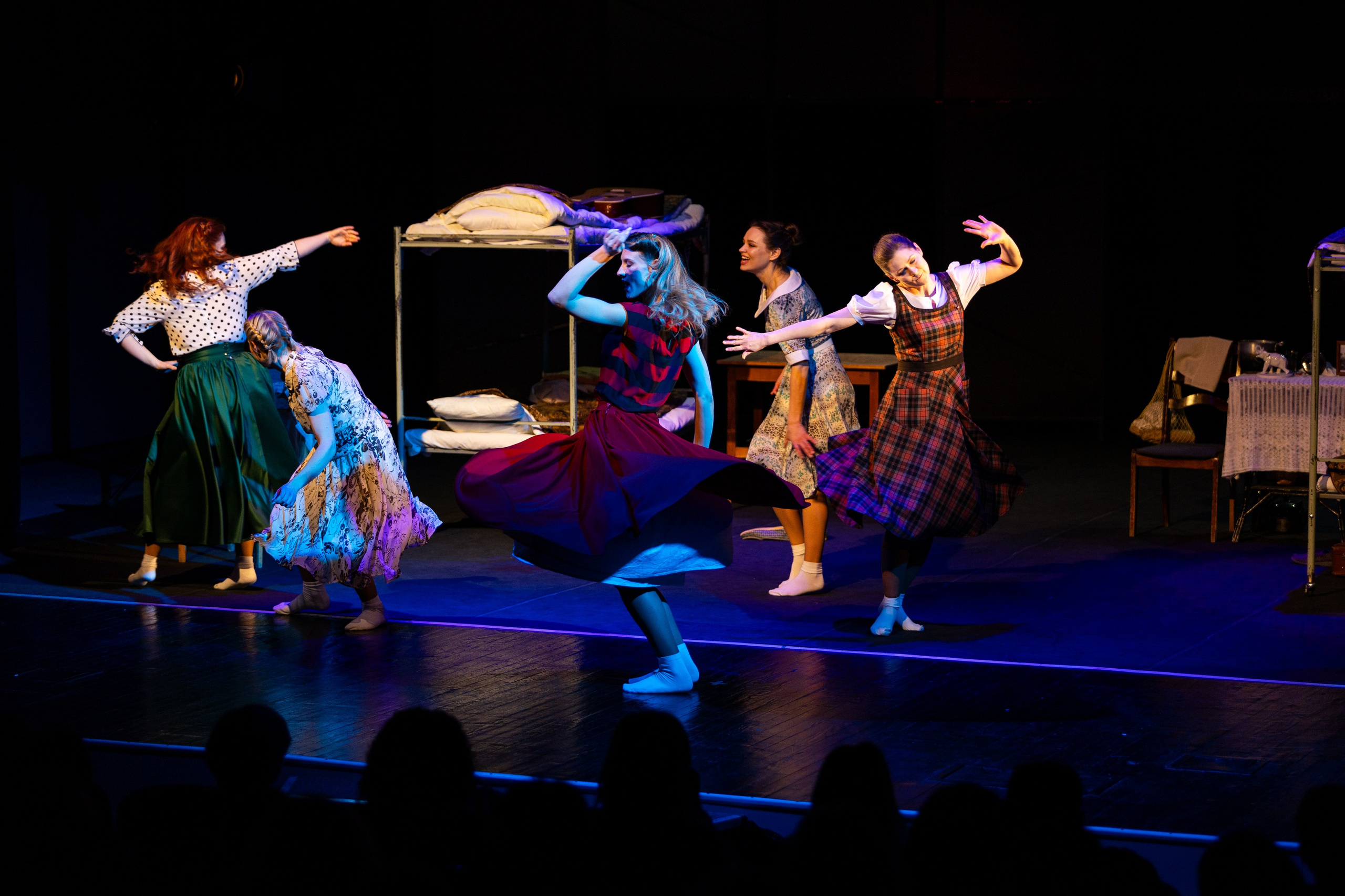 Новый театр «Фабричная девчонка». Профессиональный интерьерный и репортажный фотограф Минск и РБ. Максим Орлов