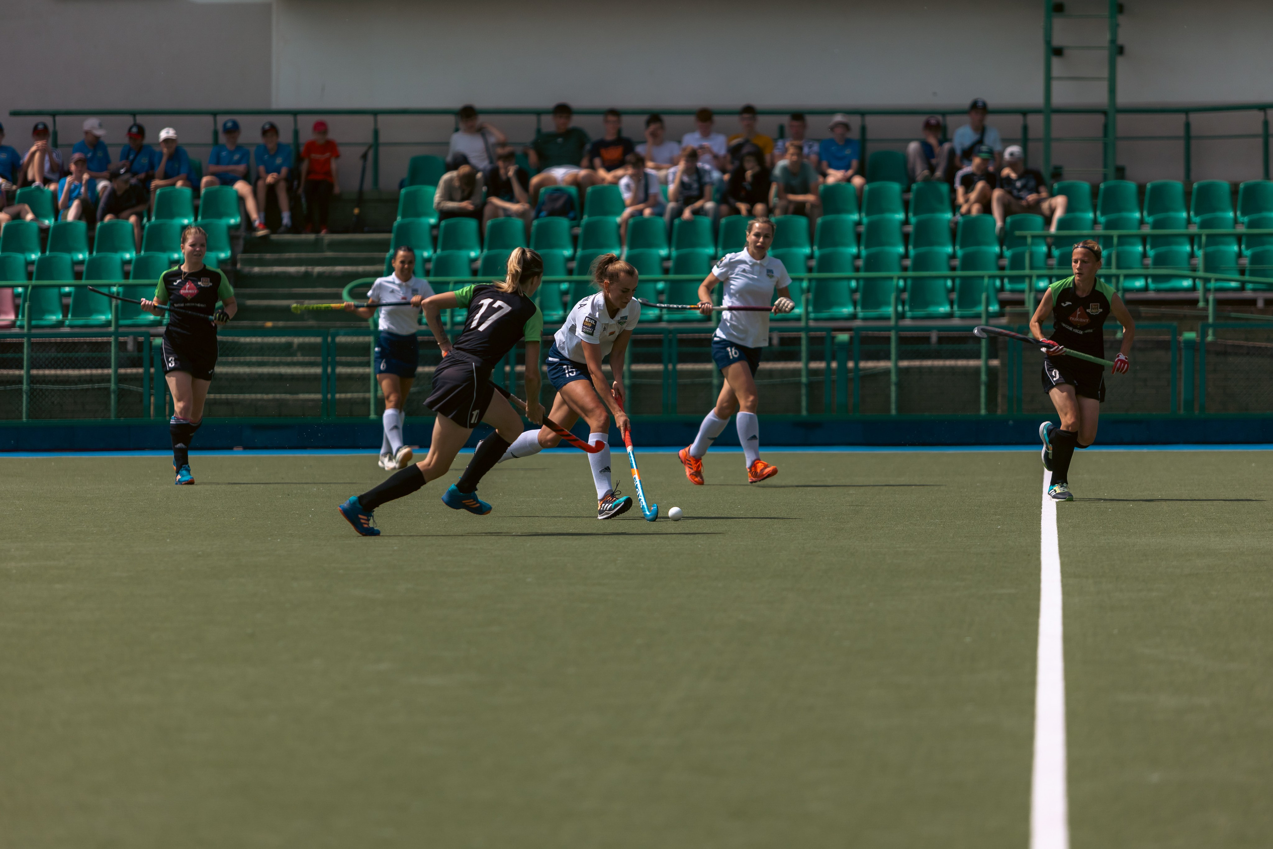 Хоккей на траве. Девушки. Минск — Текстильщик 29.052024. Профессиональный интерьерный и репортажный фотограф Минск и РБ. Максим Орлов