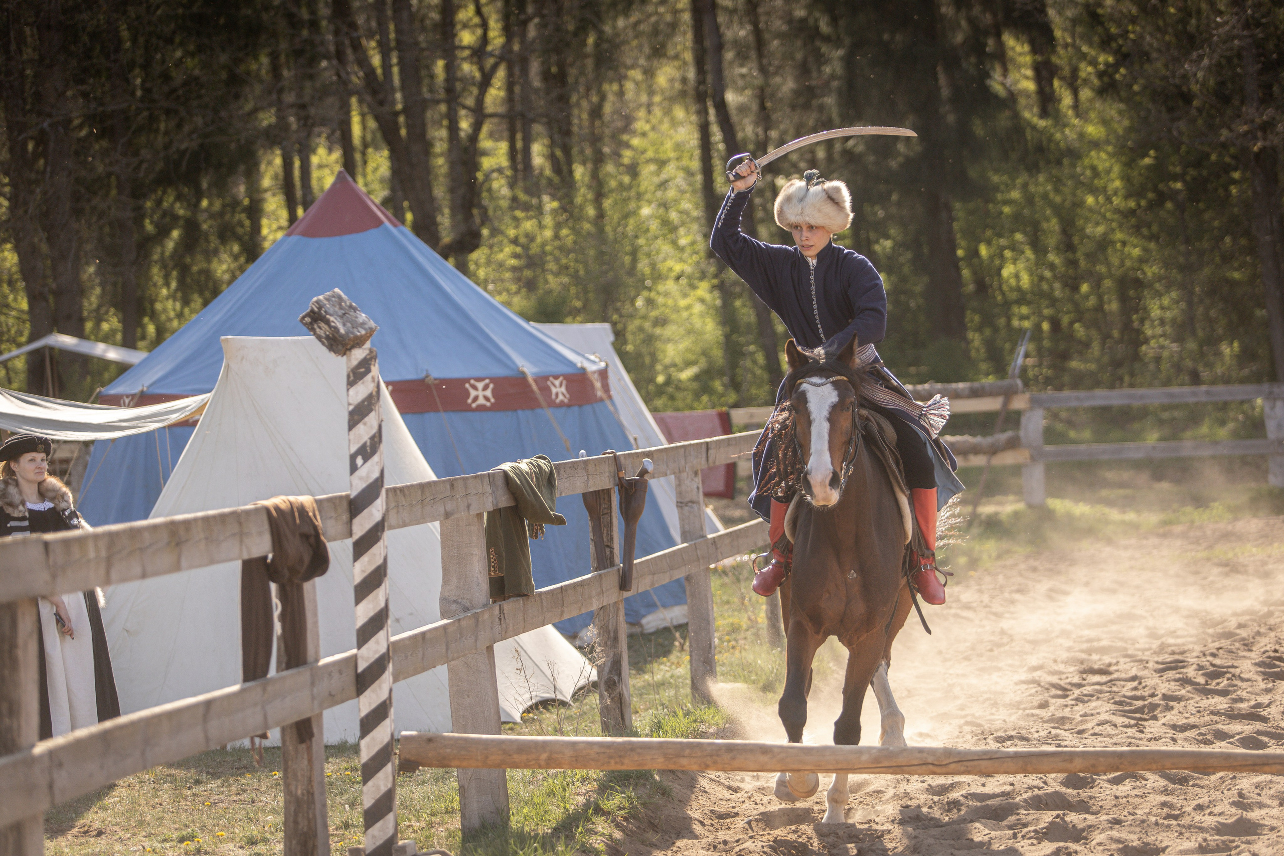 Золотая Шпора. Огнем и Мечем. День первый. Рыцарский турнир. Профессиональный интерьерный и репортажный фотограф Минск и РБ. Максим Орлов