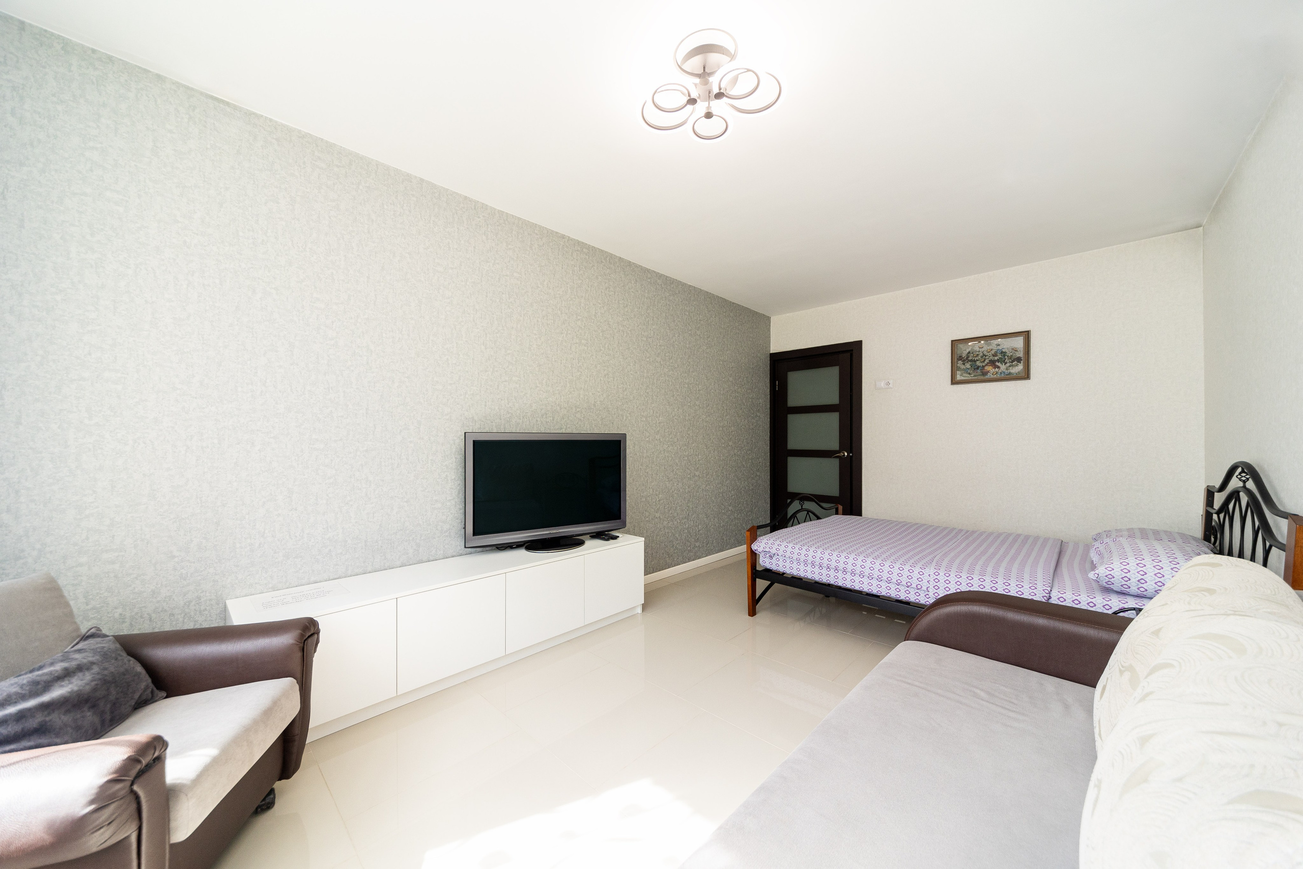 Воронянского 15 кв. 9. Эконом вариант. Профессиональный интерьерный и репортажный фотограф Минск и РБ. Максим Орлов