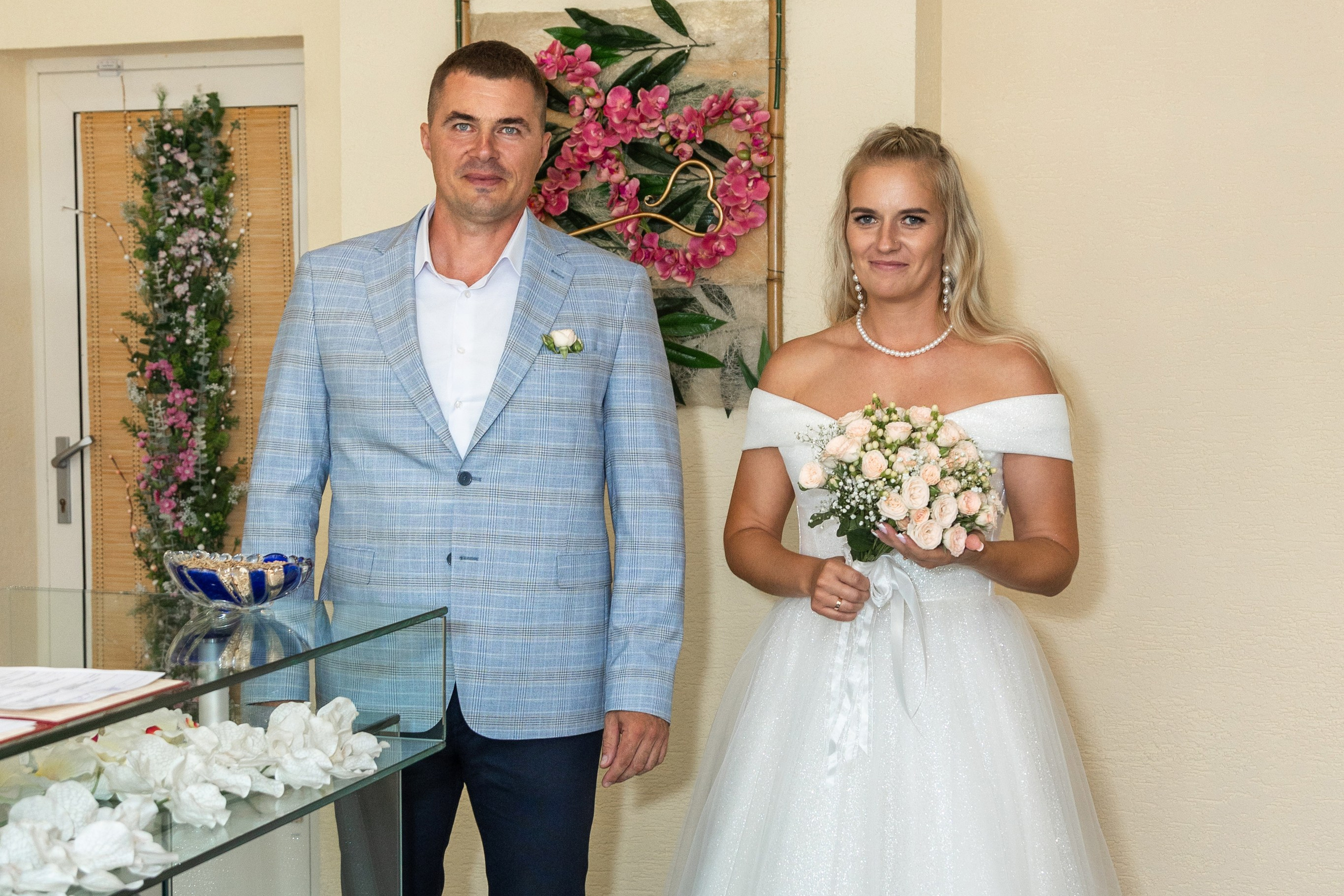 Свадебная фотосессия Дениса и Юли. Профессиональный интерьерный и репортажный фотограф Минск и РБ. Максим Орлов