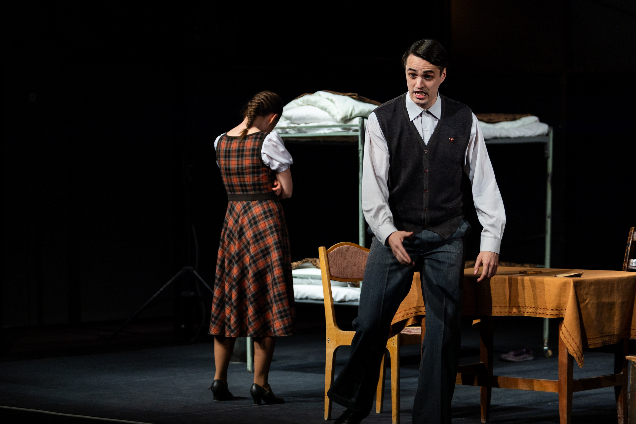 Новый театр «Фабричная девчонка». Профессиональный интерьерный и репортажный фотограф Минск и РБ. Максим Орлов