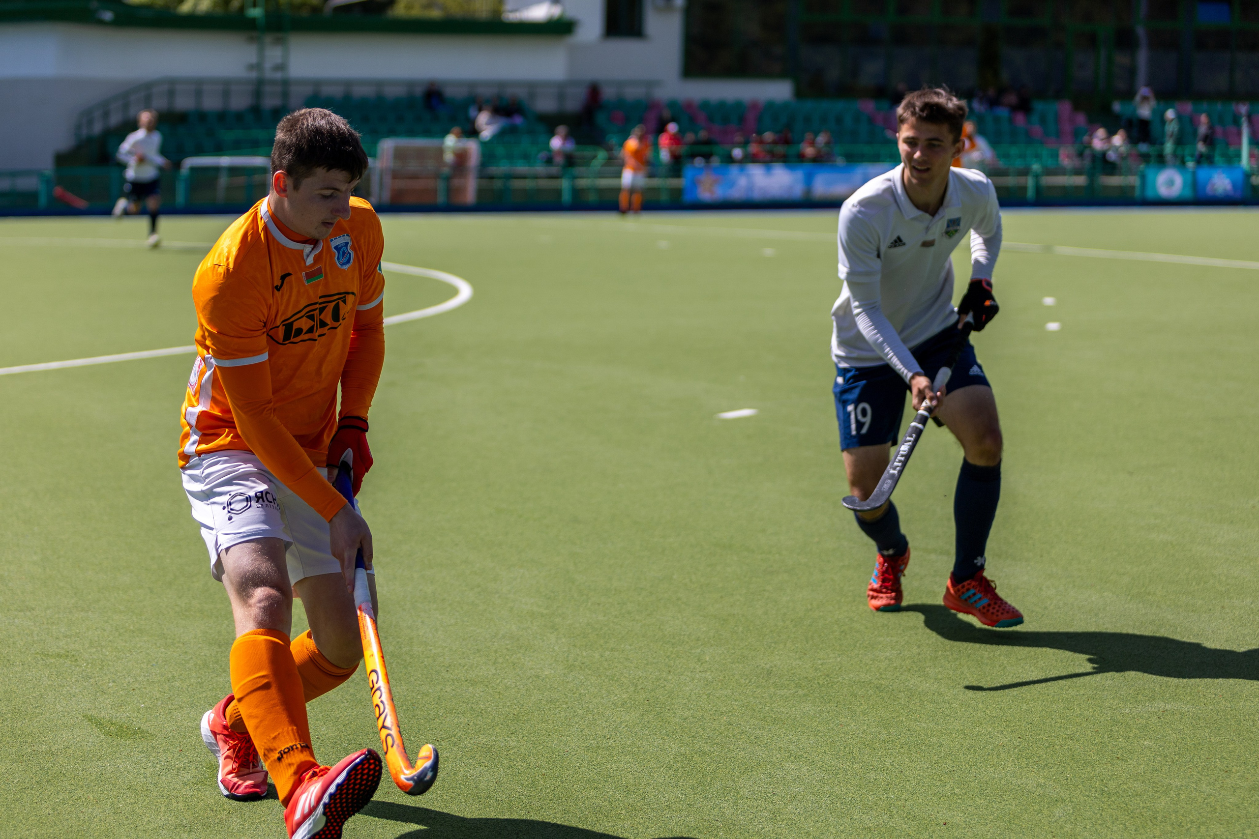 Хоккей на траве. ХК Минск — СК Строитель 12.05.2024. Профессиональный интерьерный и репортажный фотограф Минск и РБ. Максим Орлов