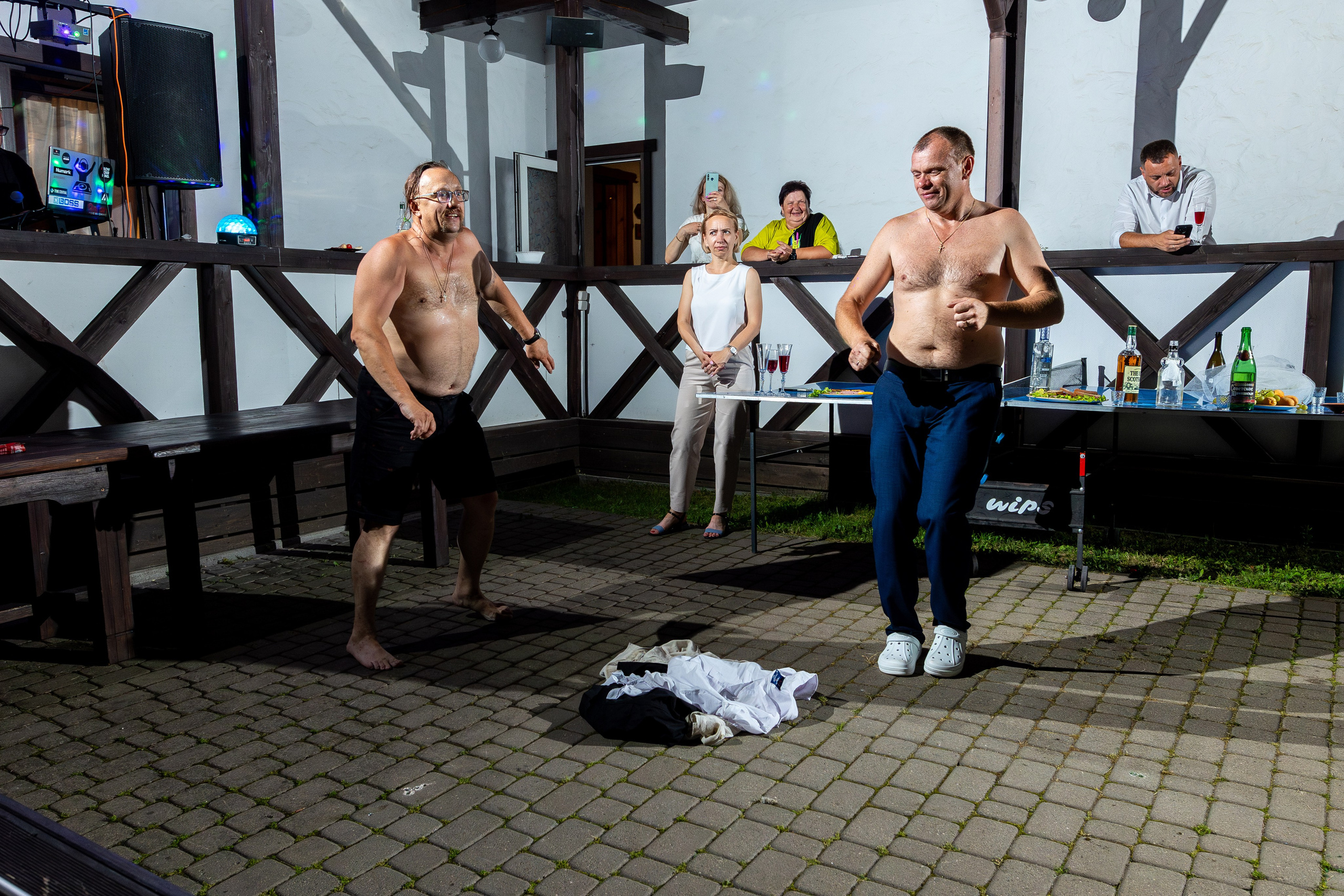 Свадебная фотосессия Дениса и Юли. Профессиональный интерьерный и репортажный фотограф Минск и РБ. Максим Орлов