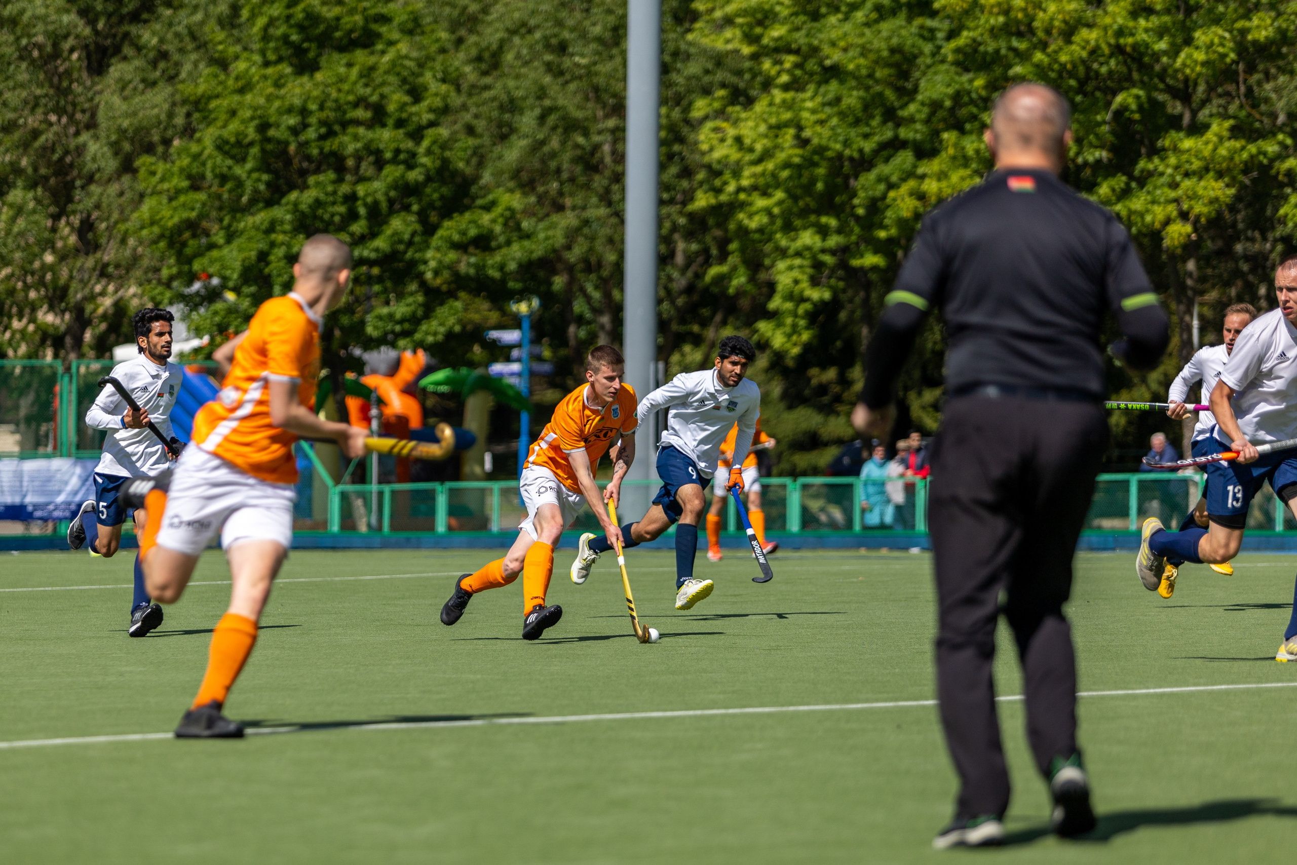 Хоккей на траве. ХК Минск — СК Строитель 12.05.2024. Профессиональный интерьерный и репортажный фотограф Минск и РБ. Максим Орлов